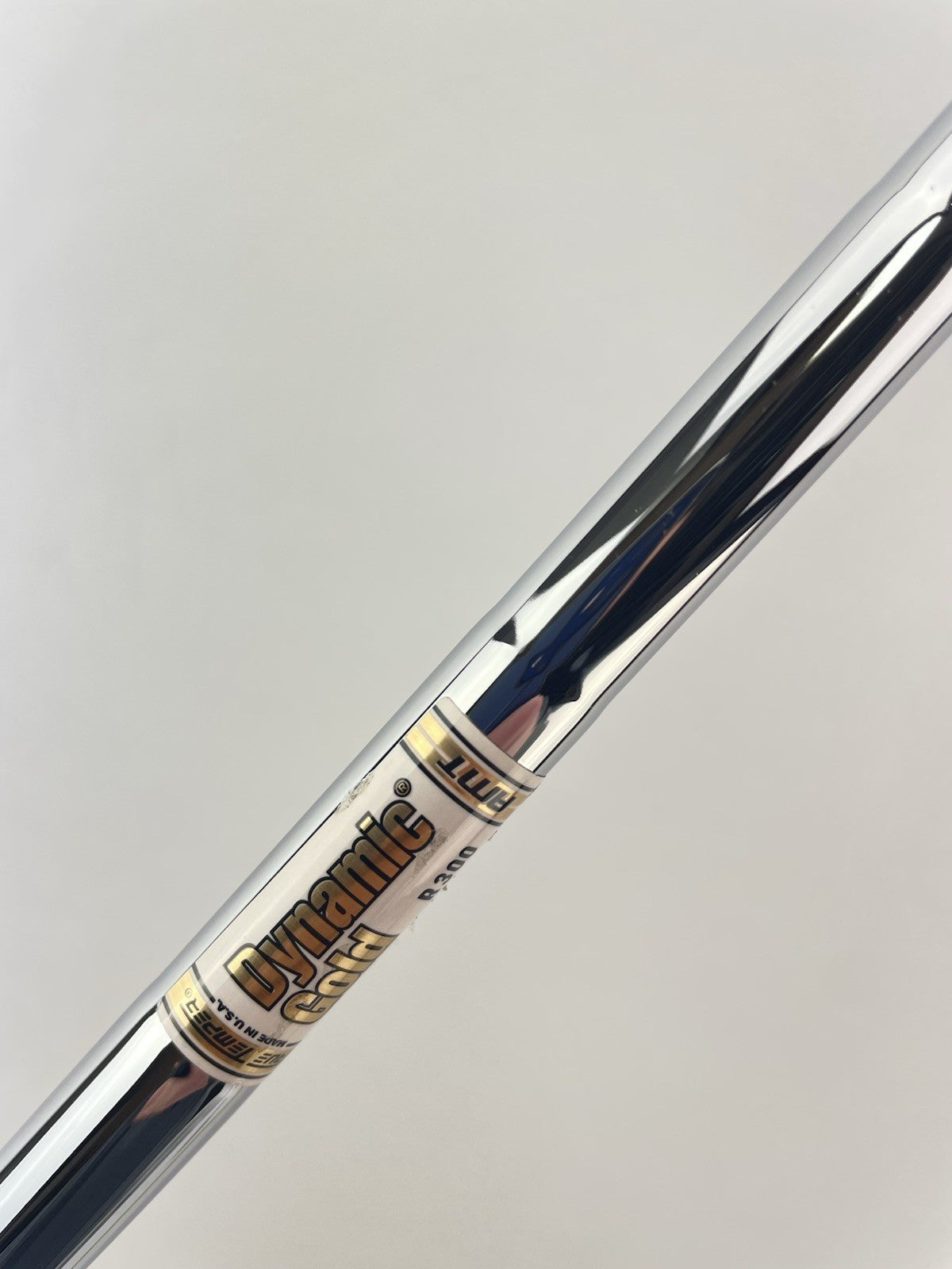 Dynamic Gold AMT Iron Shaft Regular Flex Steel 35 /0.355 Tapered /239134