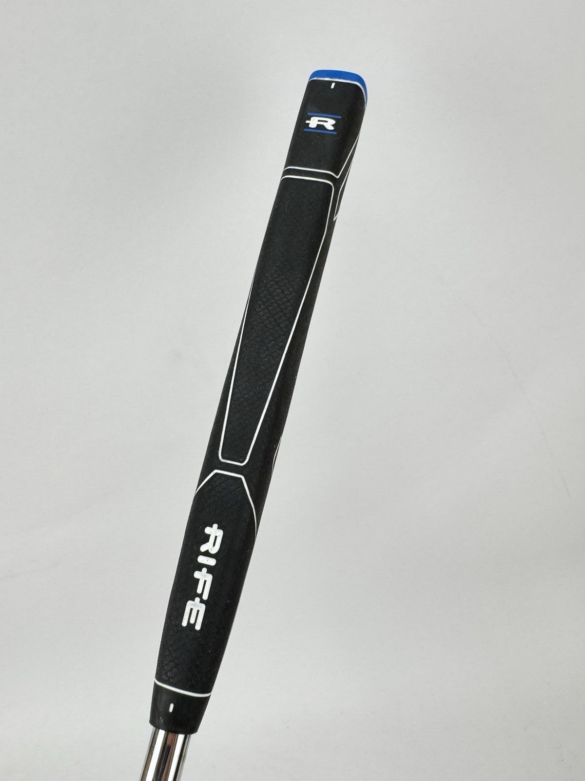 Odyssey White Hot Tour Putter 2CS Center Shaft Blade 33” /New Grip /3522914