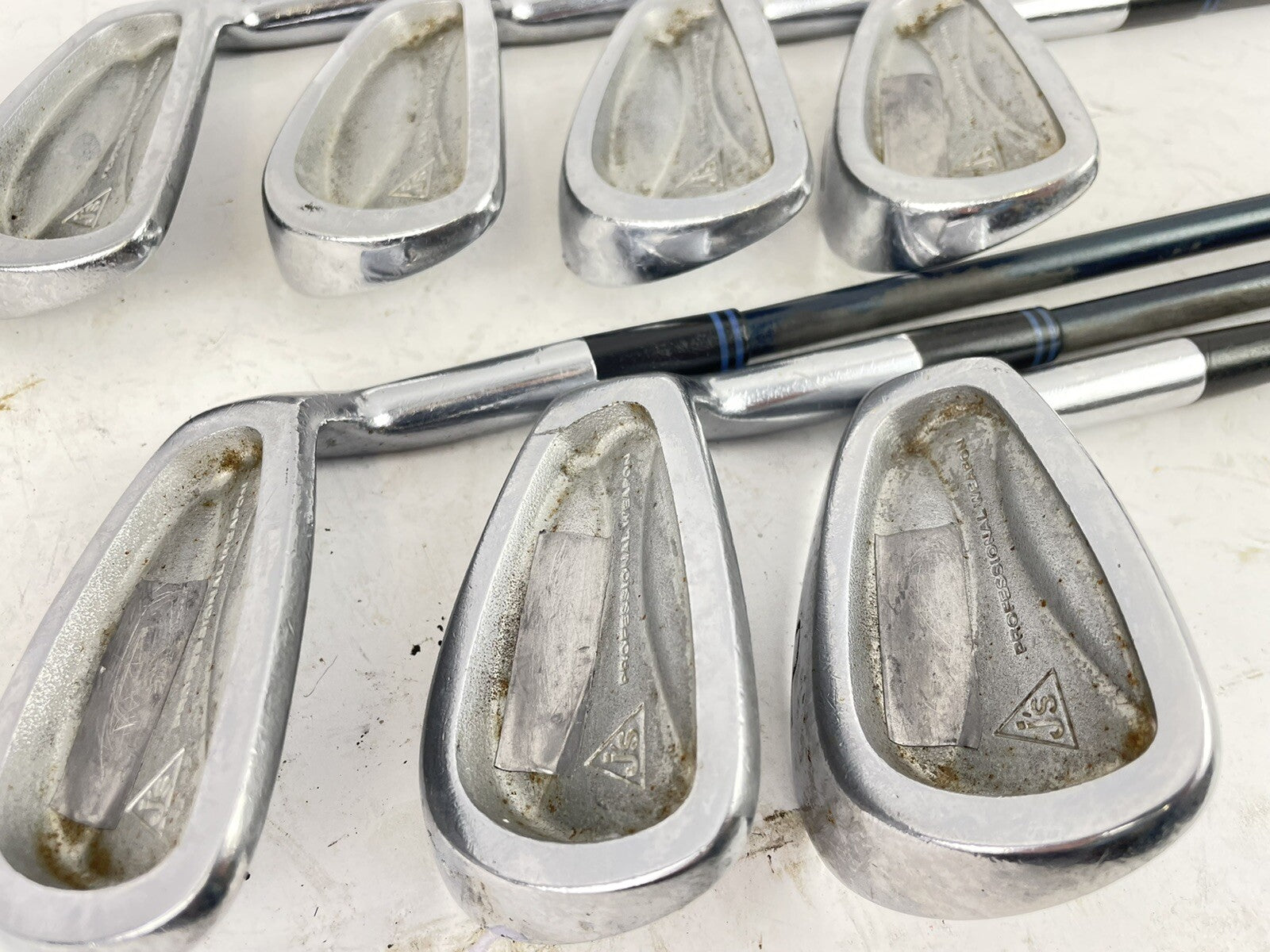 Bridgestone JS Irons Professional 4-PW Forged Regular Graphite /New Grips/33202