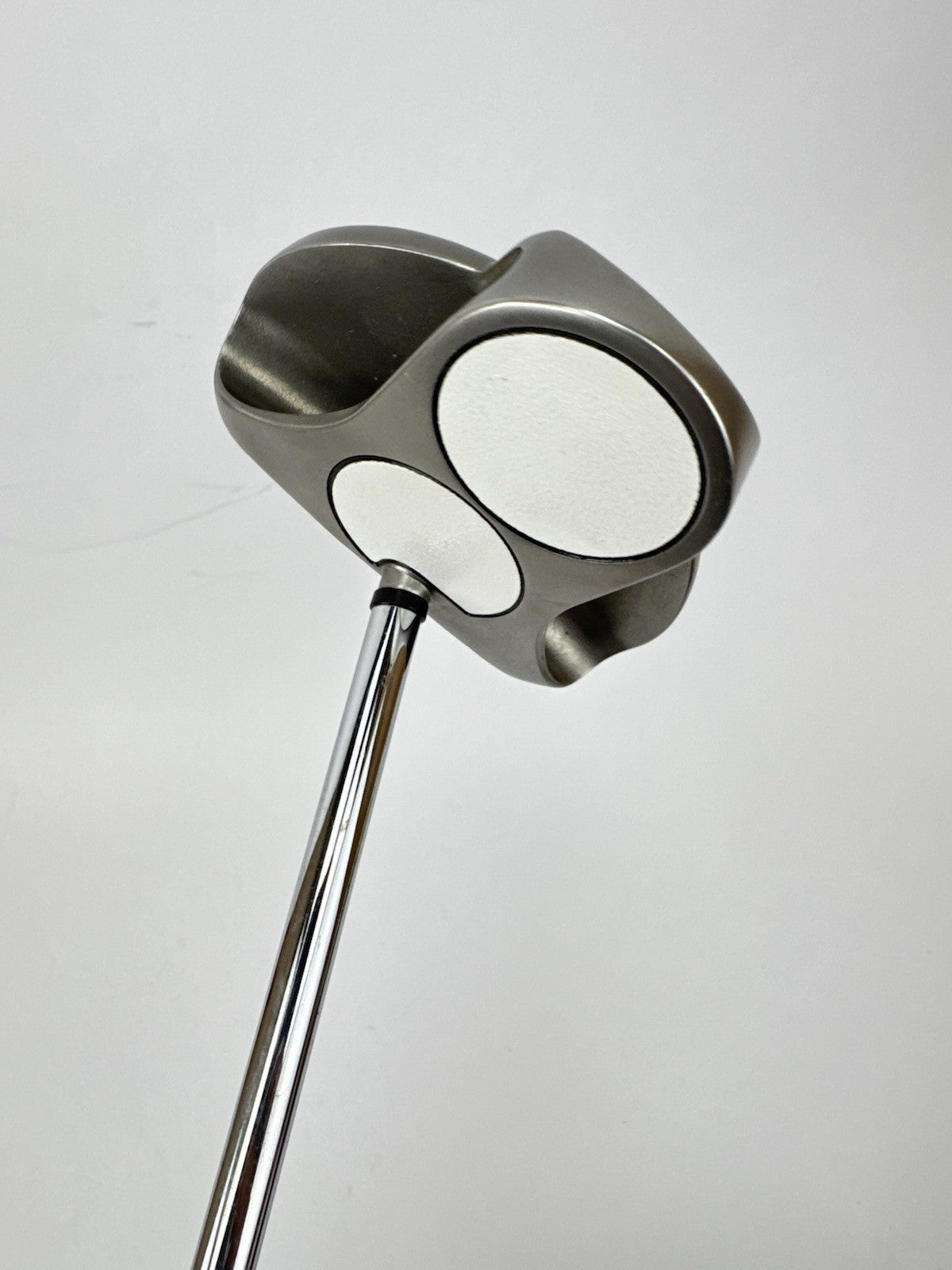Odyssey 2 Ball Putter White Hot Center Shafted 33.5” /Right Handed /344787