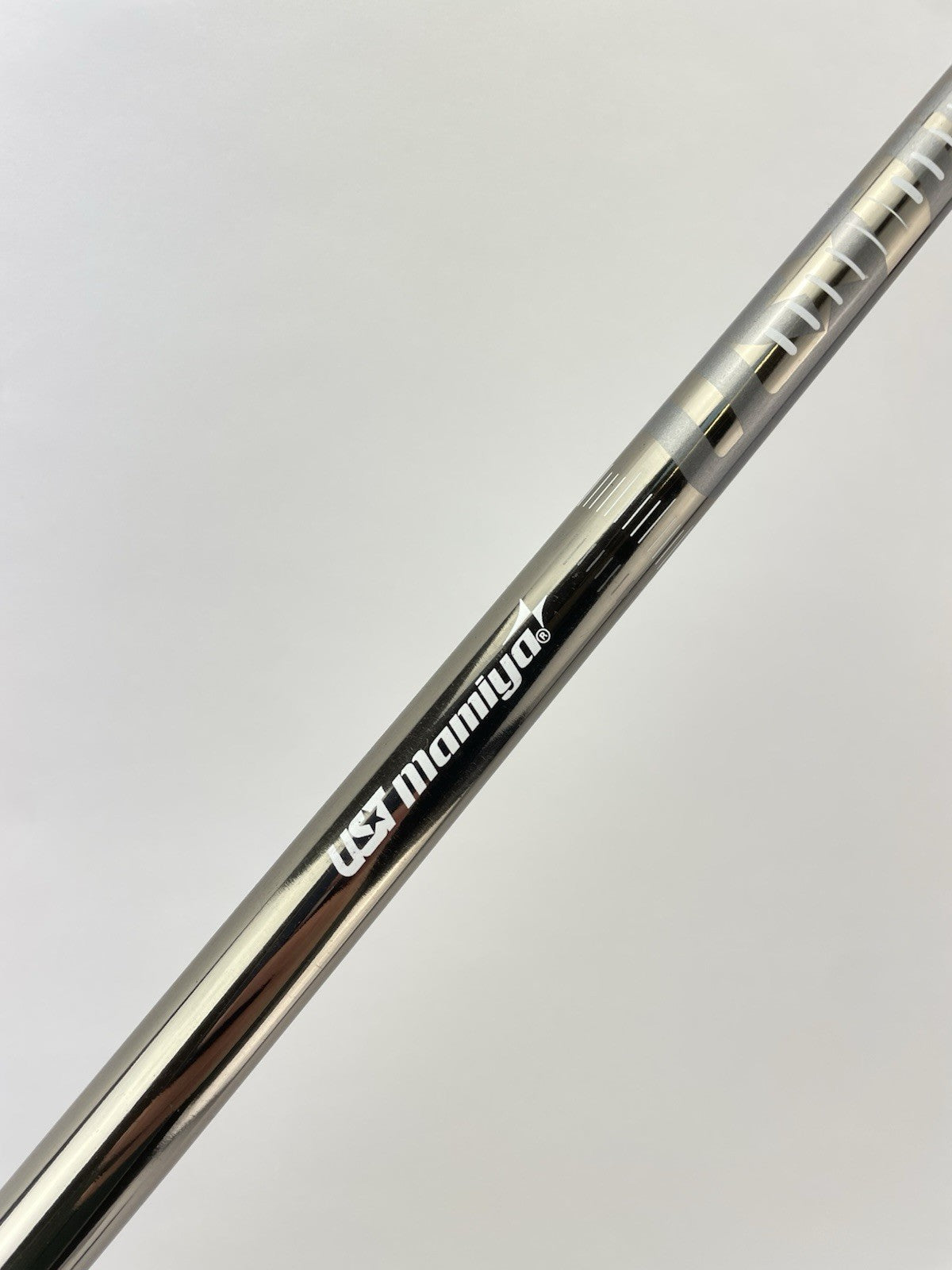 UST Recoil 95 Iron Shaft F3 Regular Flex Graphite 35.75” /0.355 Tapered /287511