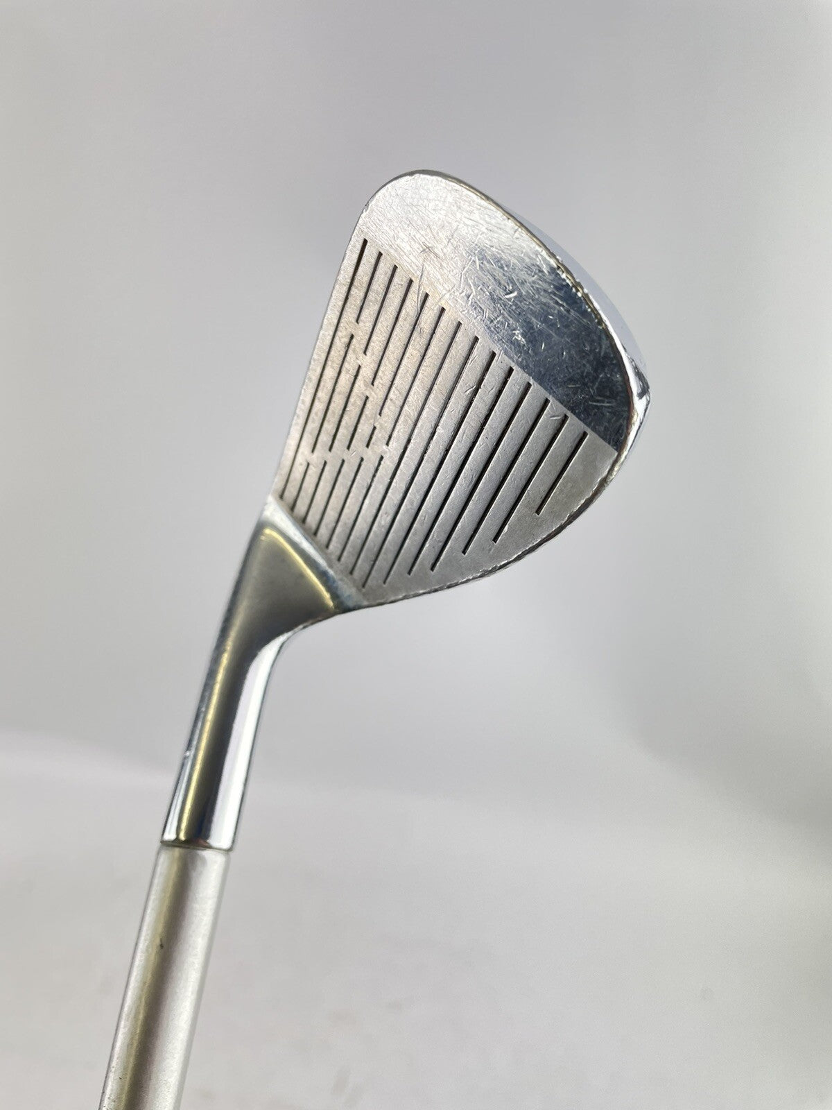 Wilson Staff Forged 9 Iron RM Midsize Stiff Graphite /Right Handed New Grip/720712