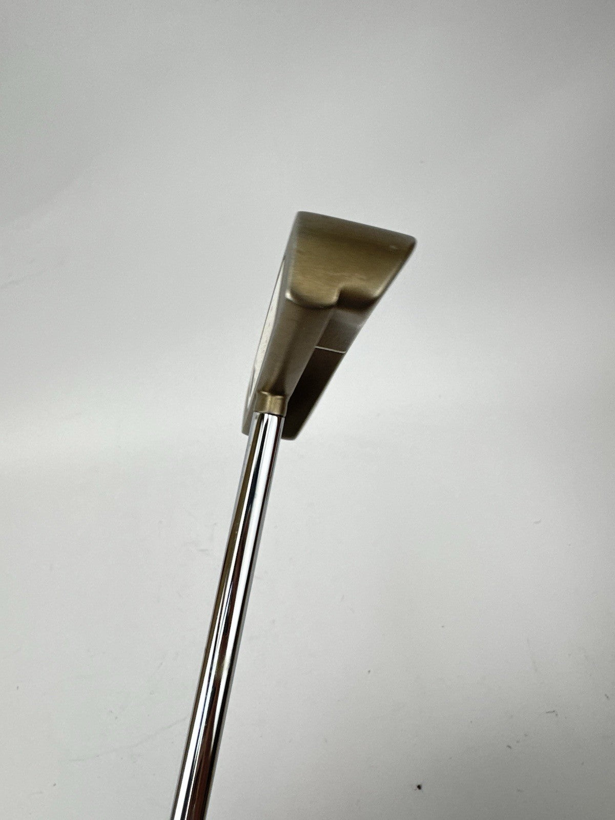 Odyssey White Hot Tour Putter 2CS Center Shaft Blade 33” /New Grip /352298