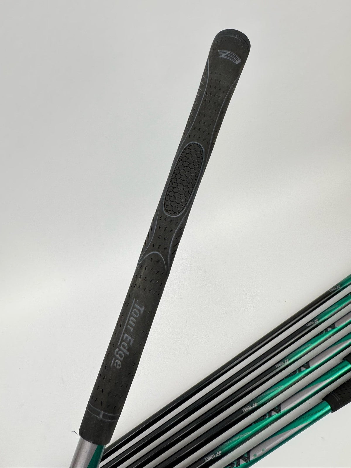 Yonex Ezone Tri-G Irons 5-PW Regular Flex Graphite Right Handed / Good/3676711