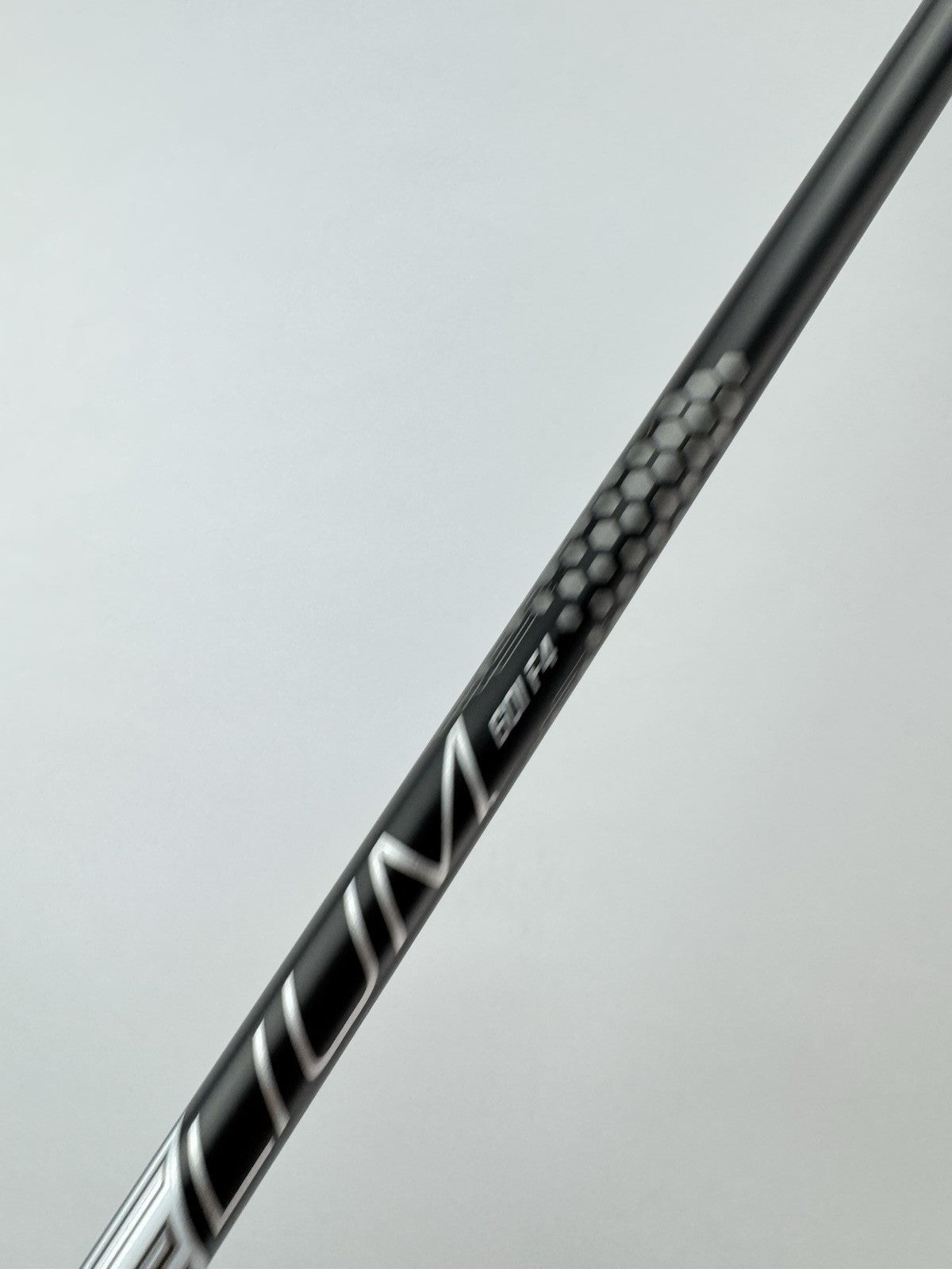 UST Helium Iron Shaft 60I F4 Stiff Flex Graphite 36 /0.355 Tapered /254935