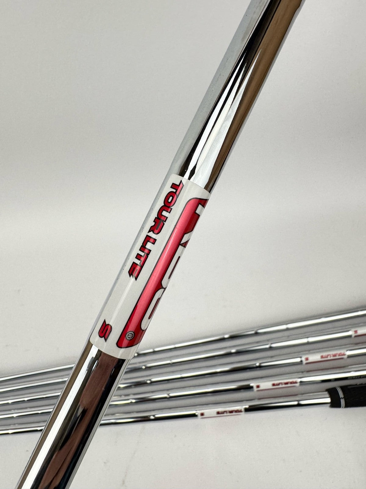Cobra DS Adapt Iron Set 5-PW KBS Tour Lite Stiff Flex Steel Right Handed /3670710