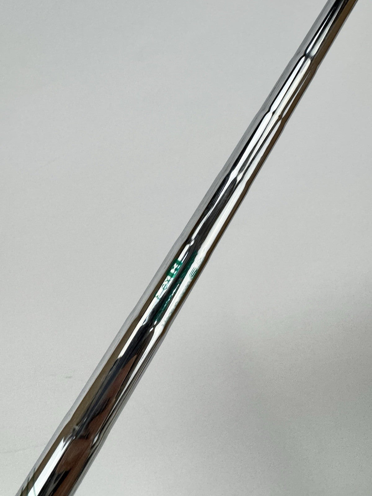 Nippon 950GH Neo Iron Shaft Regular Steel 36.5” /0.355 Tapered /Gripped /344576