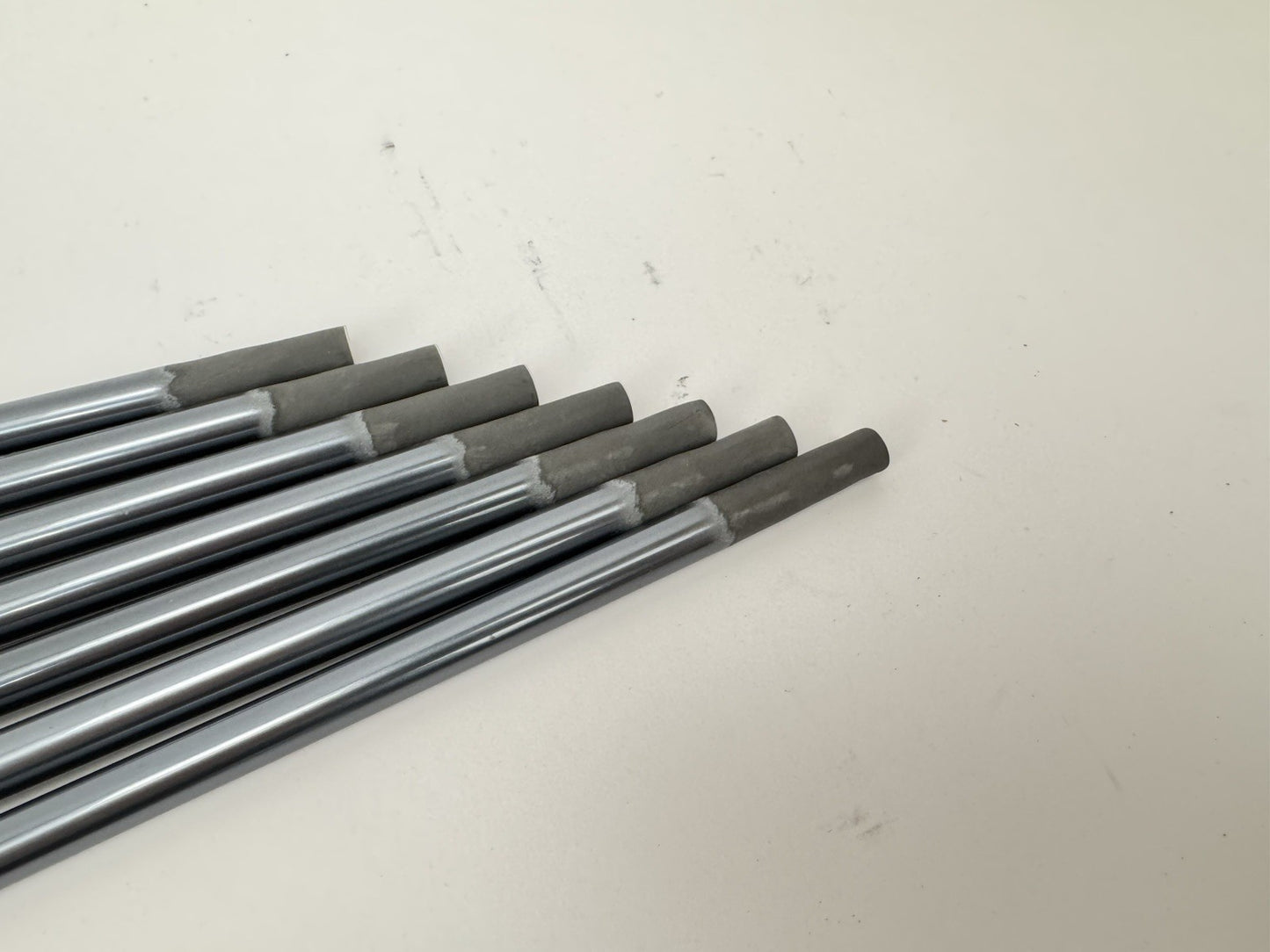 Matrix Iron Shaft Set (7) 4-PW White Tie Regular Graphite/Grips /0.355 /340338
