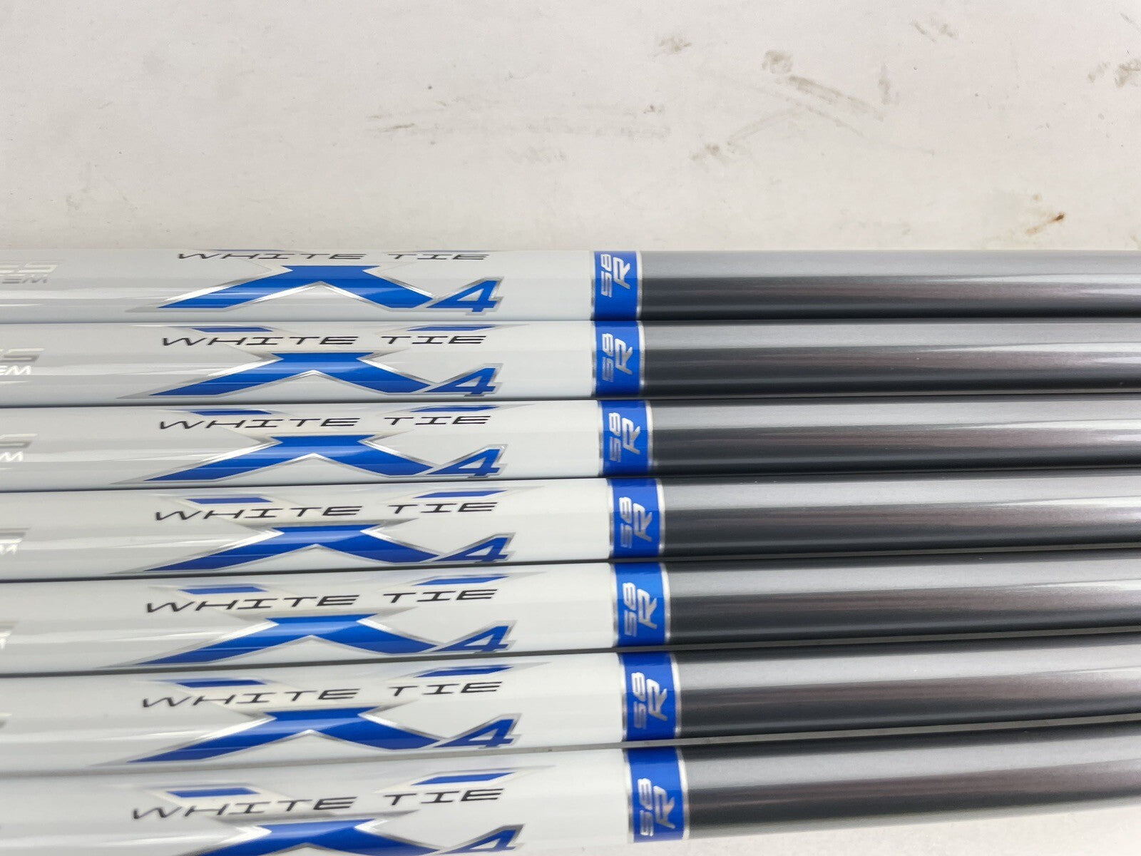 Matrix Ozik White Tie Iron Shaft Set (7) X4 58R Regular Graphite 42”/0.370/138433