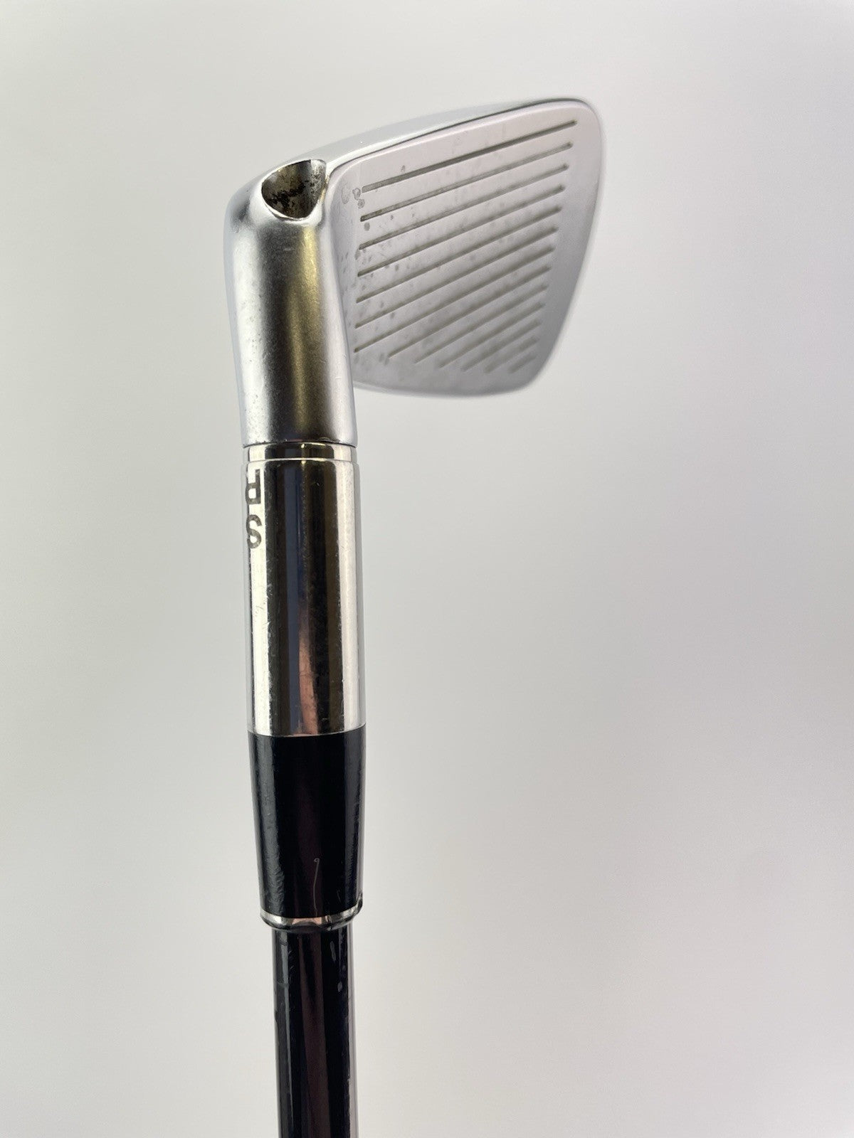 Cleveland Launcher XL 7 Iron 29* Regular Flex Graphite /Right /Demo /299546