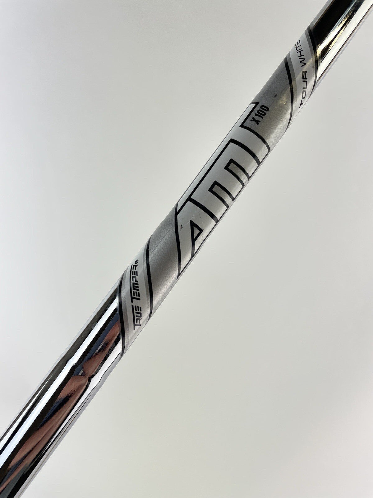 AMT Tour White Iron Shaft X100 X Flex Steel 35.125" /0.355 Tapered /140891