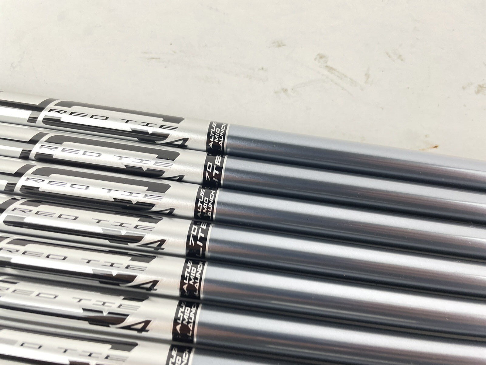 Matrix Ozik Iron Shaft Set Red Tie (7) Lite Senior Graphite Q4 42 /Brand New2