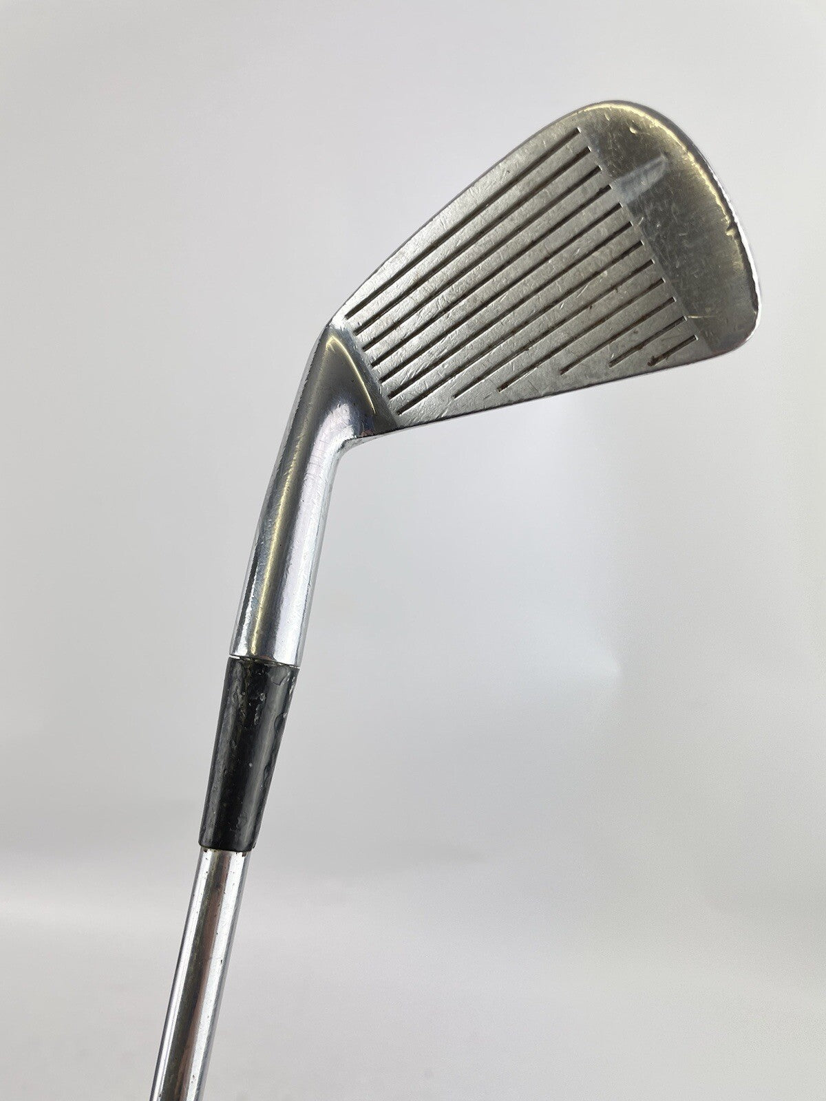Wilson Blade 5 Iron Regular Flex Steel/ Right Handed/ New Grip/ 33997