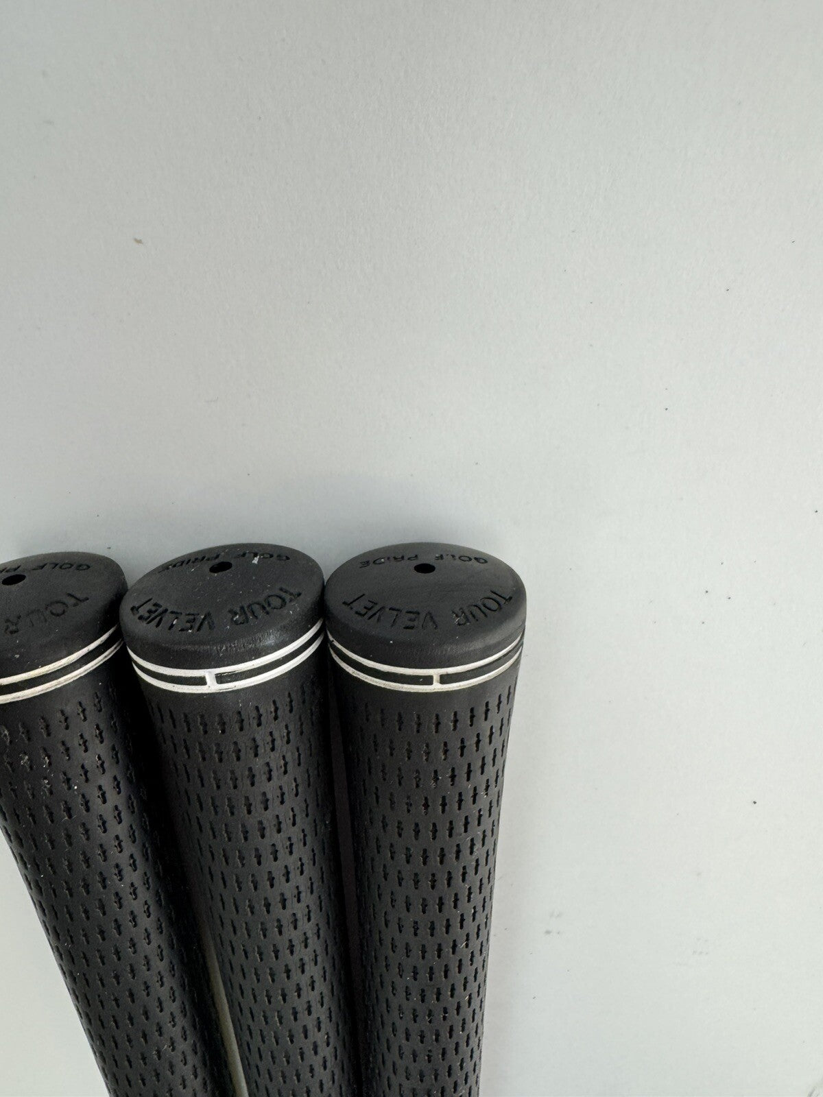 Golf Pride Tour Velvet Grips (3) Men’s Standard /Black /Pulled /215364