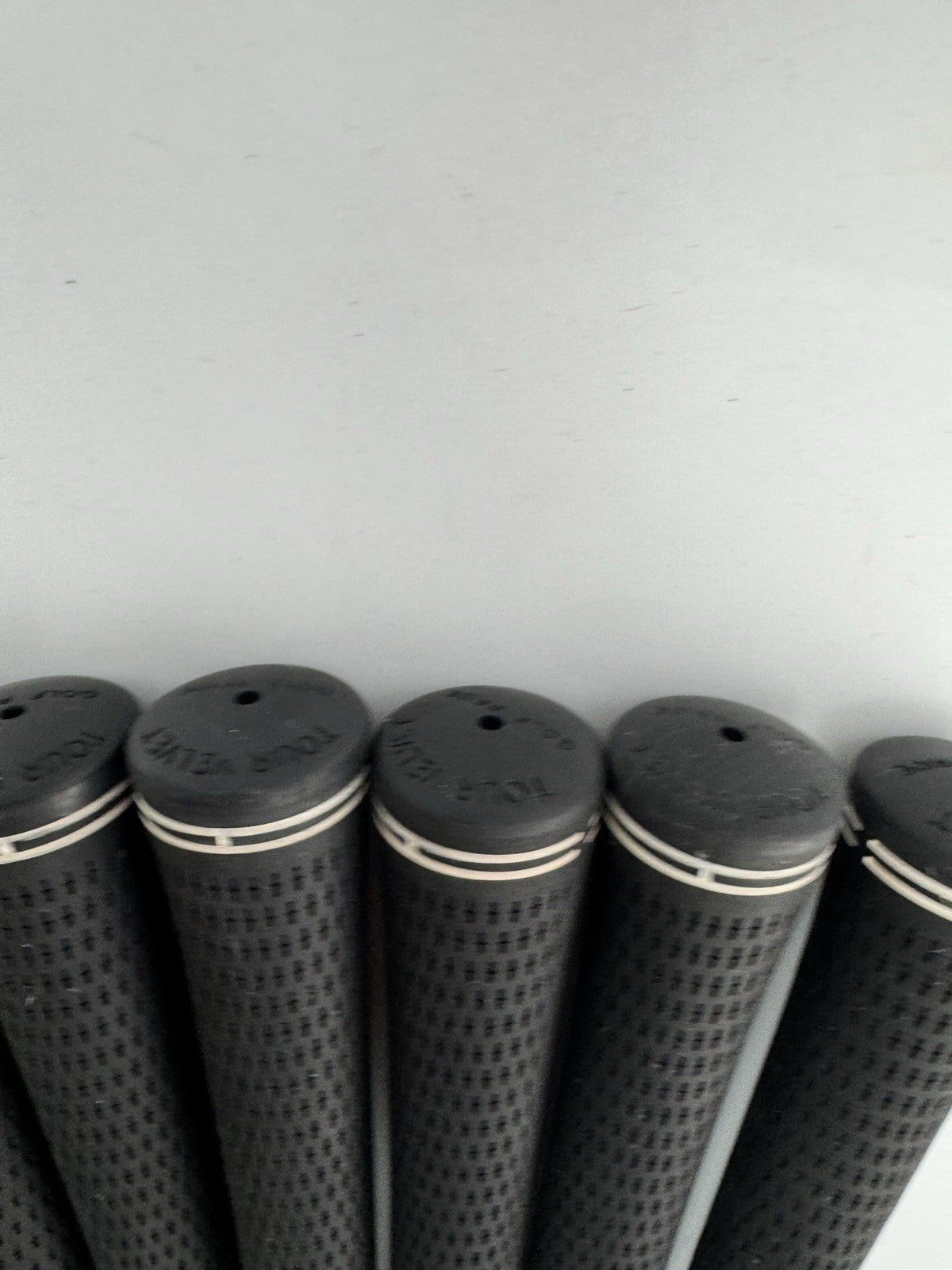 Golf Pride Srixon Grips (6) Tour Velvet Mens Standard 60R /Black /Pulled /336738