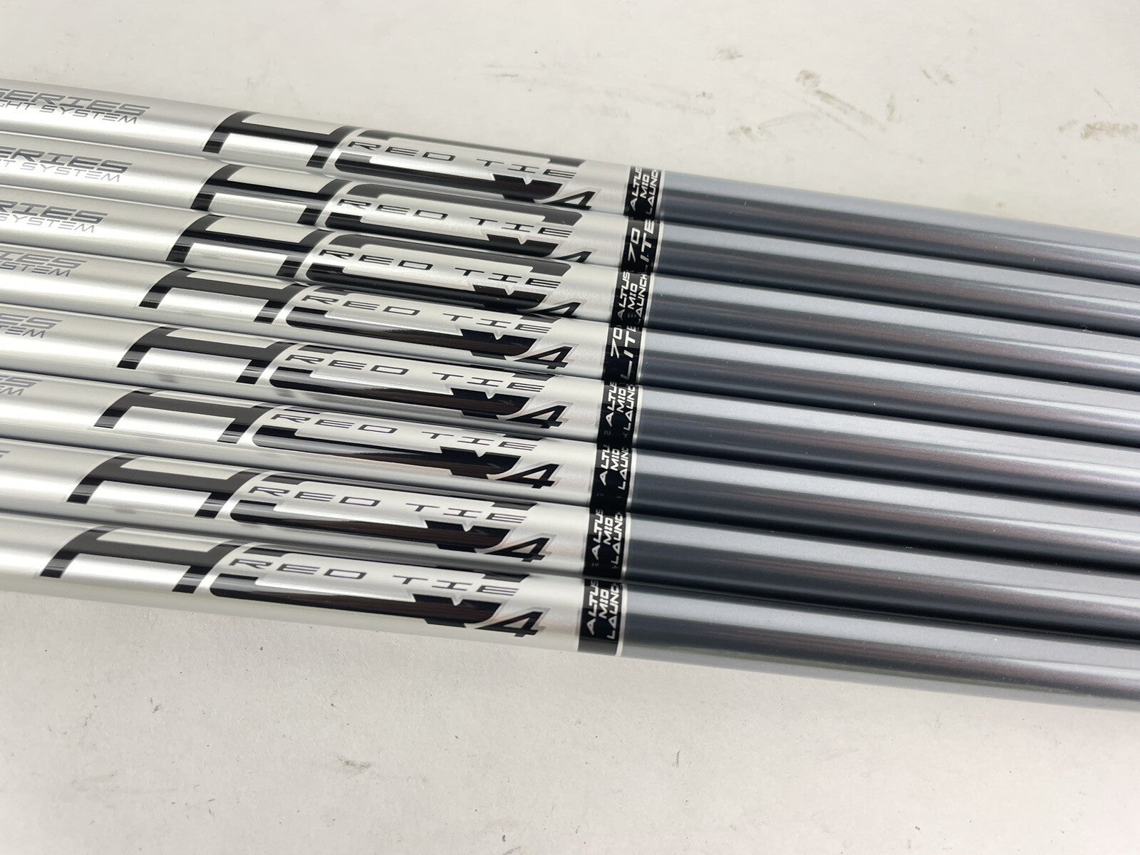Matrix Ozik Red Tie Iron Shaft Set (8) Lite Senior Graphite Q4 42 /New /138014