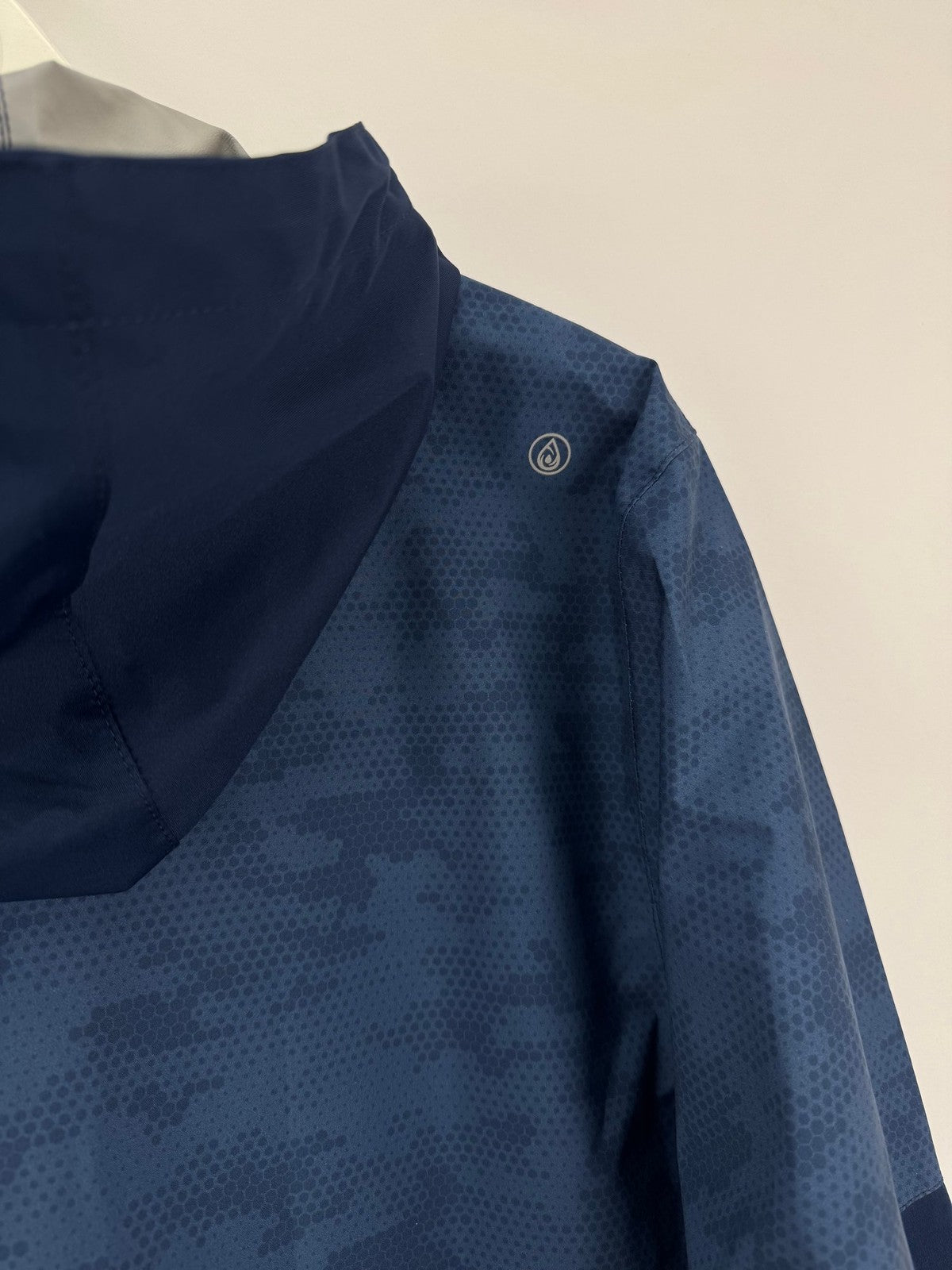 FootJoy HydroLite X Waterproof Hoodie Jacket Size Small Navy Camo/336217
