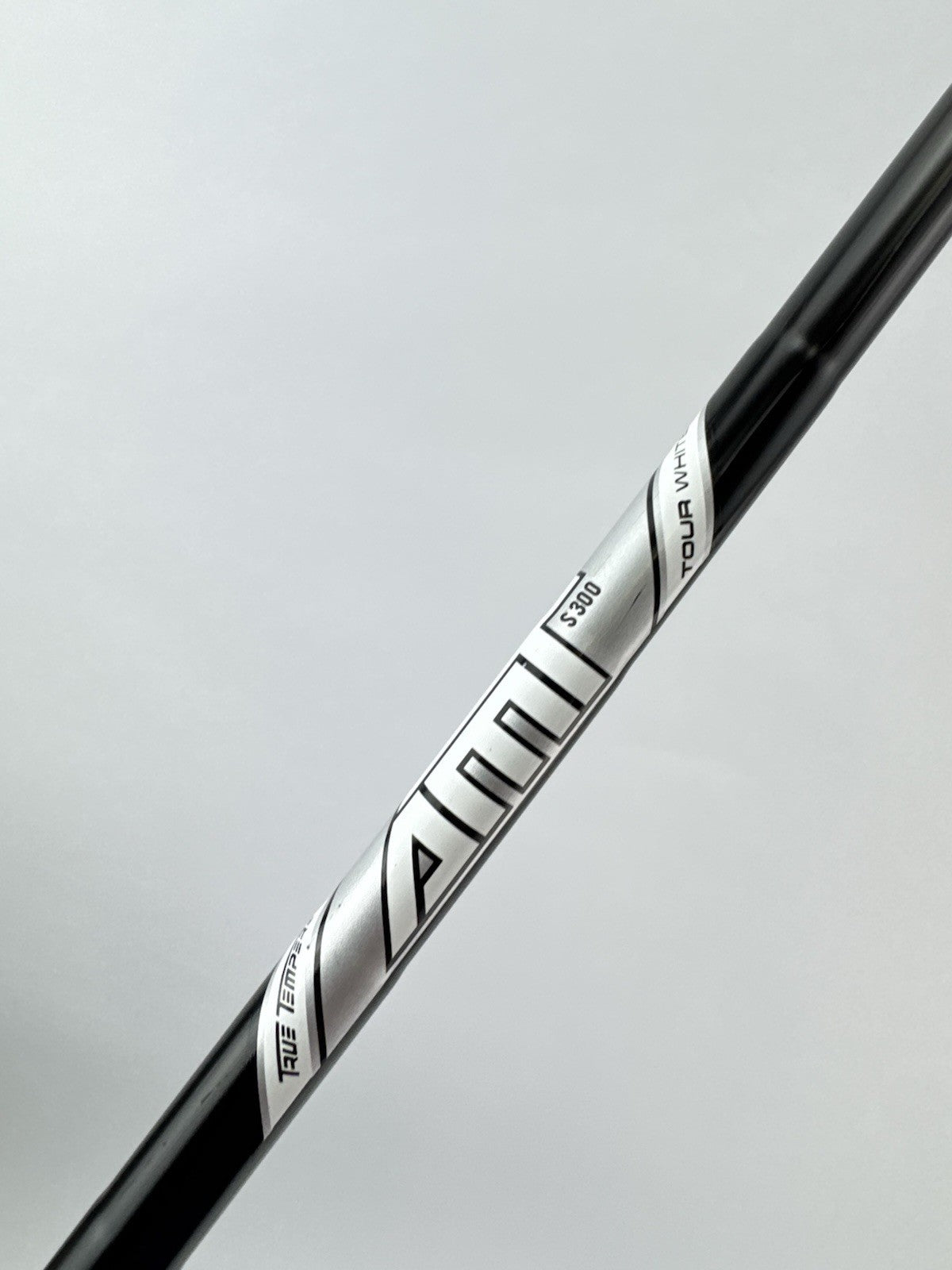AMT Tour White Iron Shaft S300 Stiff Steel Blackout 35.5” /0.355 Tapered /286174