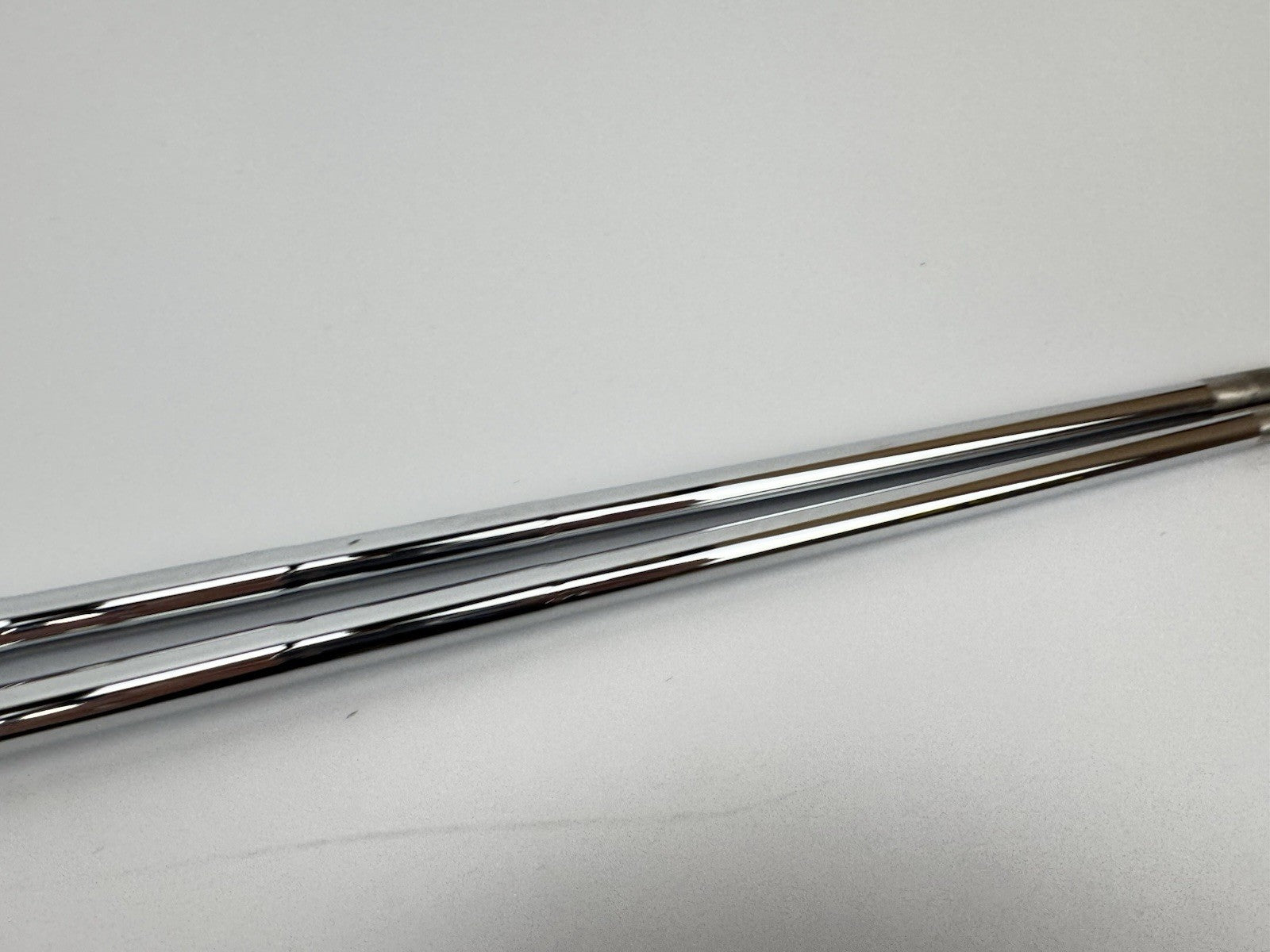 Dynamic Gold Wedge Shafts (2) Tour Issue S400 Stiff Steel 0.355 Tapered /313545