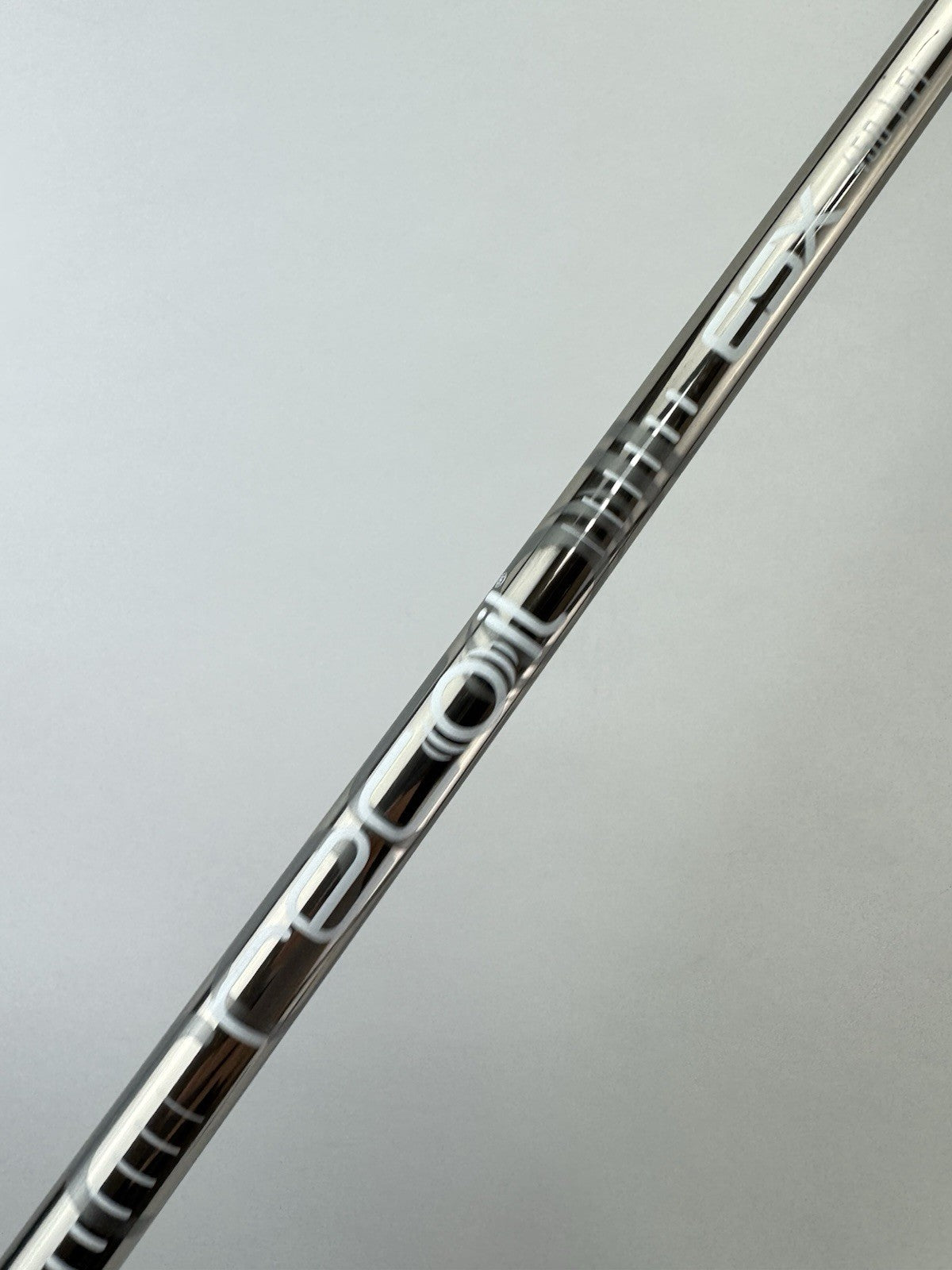 Recoil ESX Iron Shaft 450 F1 Ladies Flex Graphite 34.5” /Lamkin /0.370 /254093
