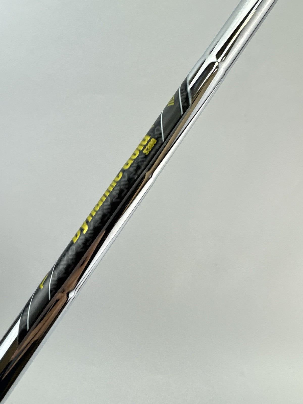 Dynamic Gold Mid 115 Iron Shaft S300 Stiff Flex Steel 35.25 /0.355 /282075