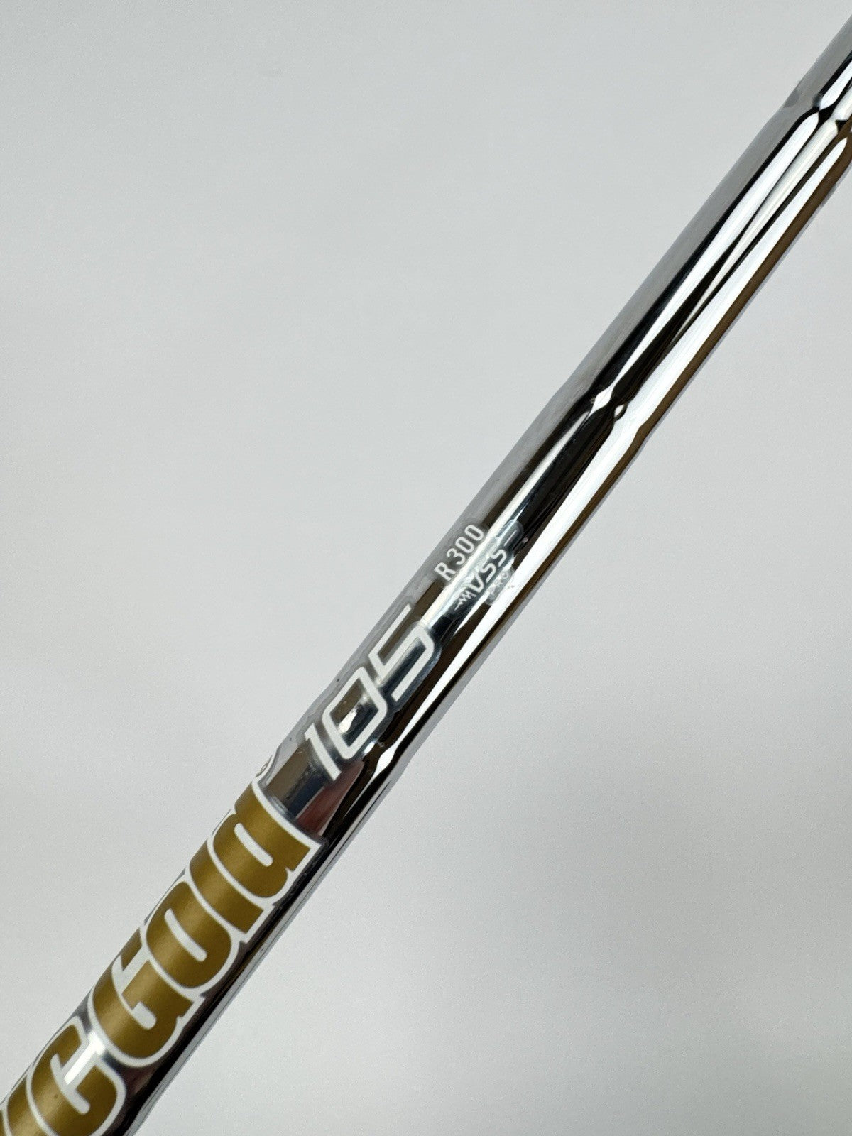 Dynamic Gold 105 Iron Shaft Vss Pro R300 Regular Flex Steel 35.25” /0.355 /332886