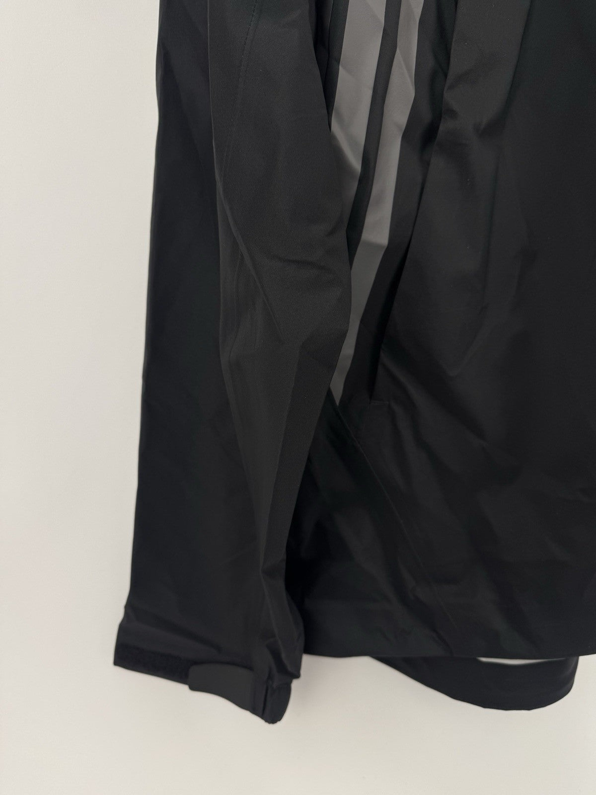 Adidas ClimaProof Black Golf Jacket Men's Size XL Waterproof Lightweight/325083