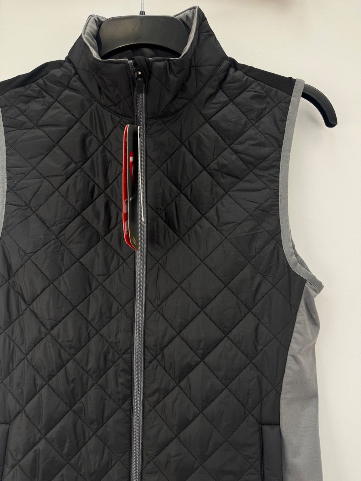Puma WRM LBL Quilted Golf Vest Men's Size S Black Grey Primaloft Insulate/365035