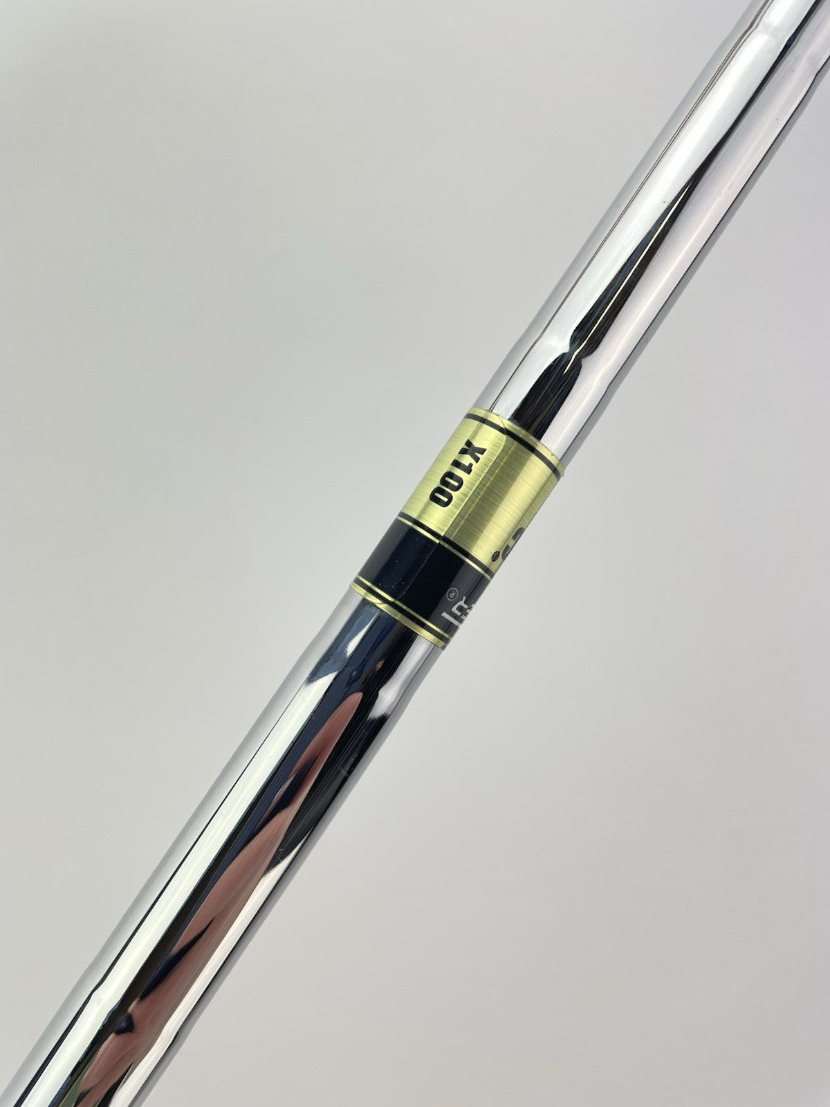 Dynamic Gold X100 Iron Shaft X Flex Steel 35/0.355 Tapered /341797