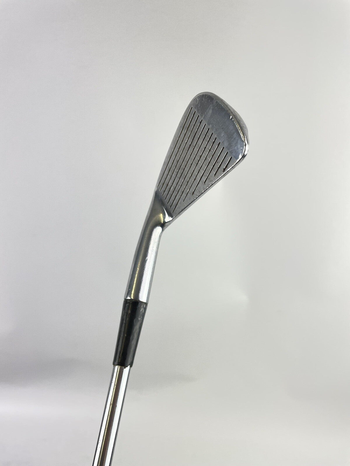 Wilson Blade 5 Iron Regular Flex Steel/ Right Handed/ New Grip/ 33996
