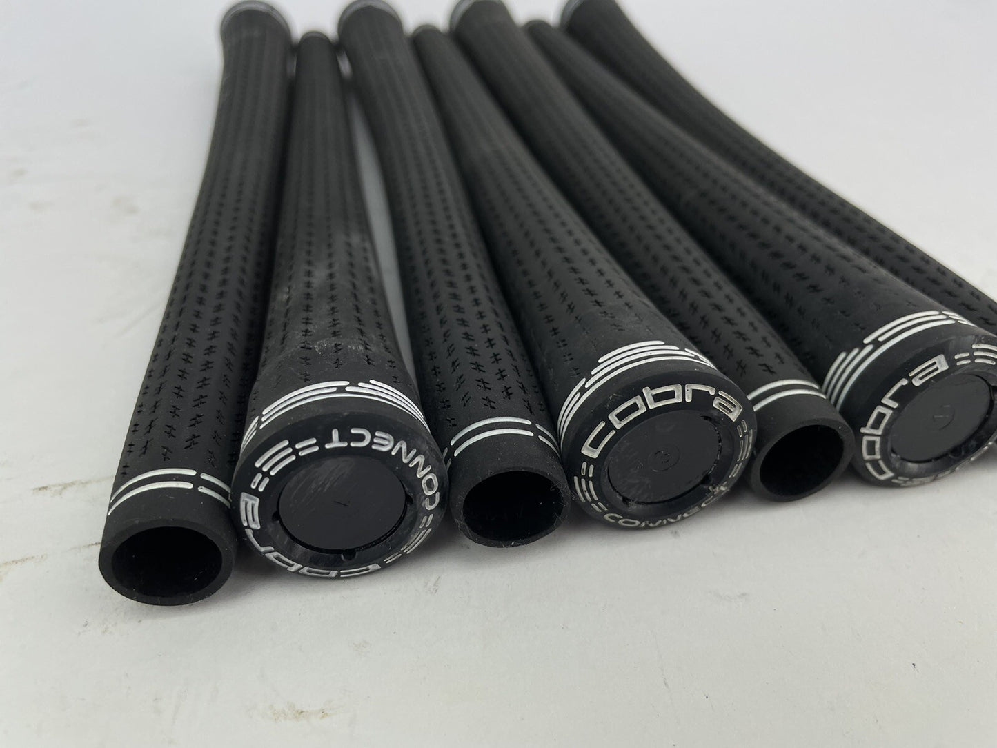 Cobra Lamkin Golf Grips (7) Standard /Black /Pulled /Arccos Compatible /328197