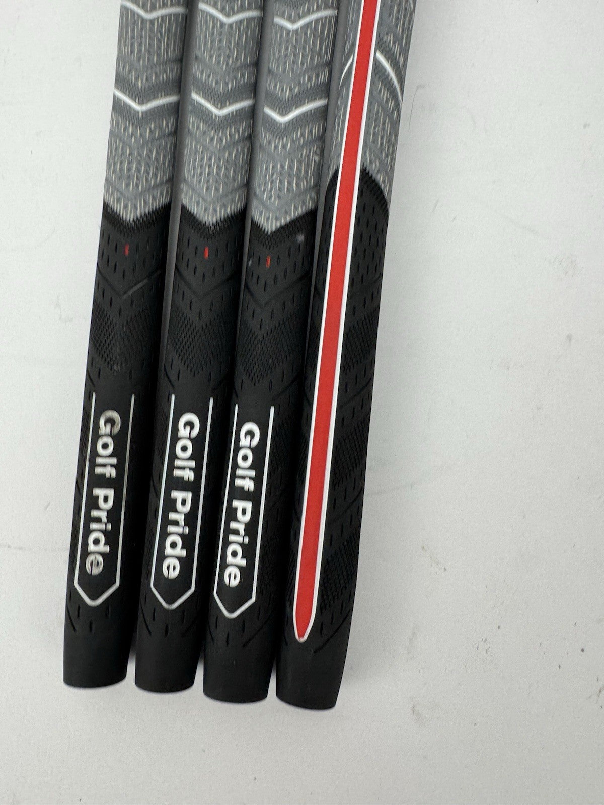 Golf Pride Mcc Plus4 Align Max Golf Grips (4) Standard /Black /Pulled /352528