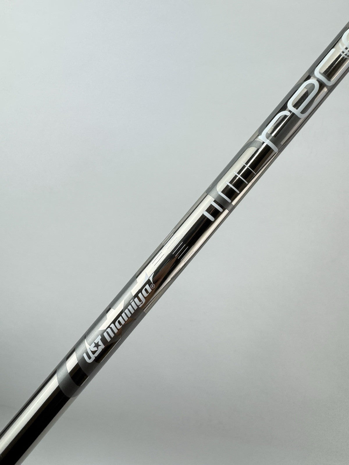 Recoil ESX Iron Shaft 450 F1 Ladies Flex Graphite 34.5” /Lamkin /0.370 /254091