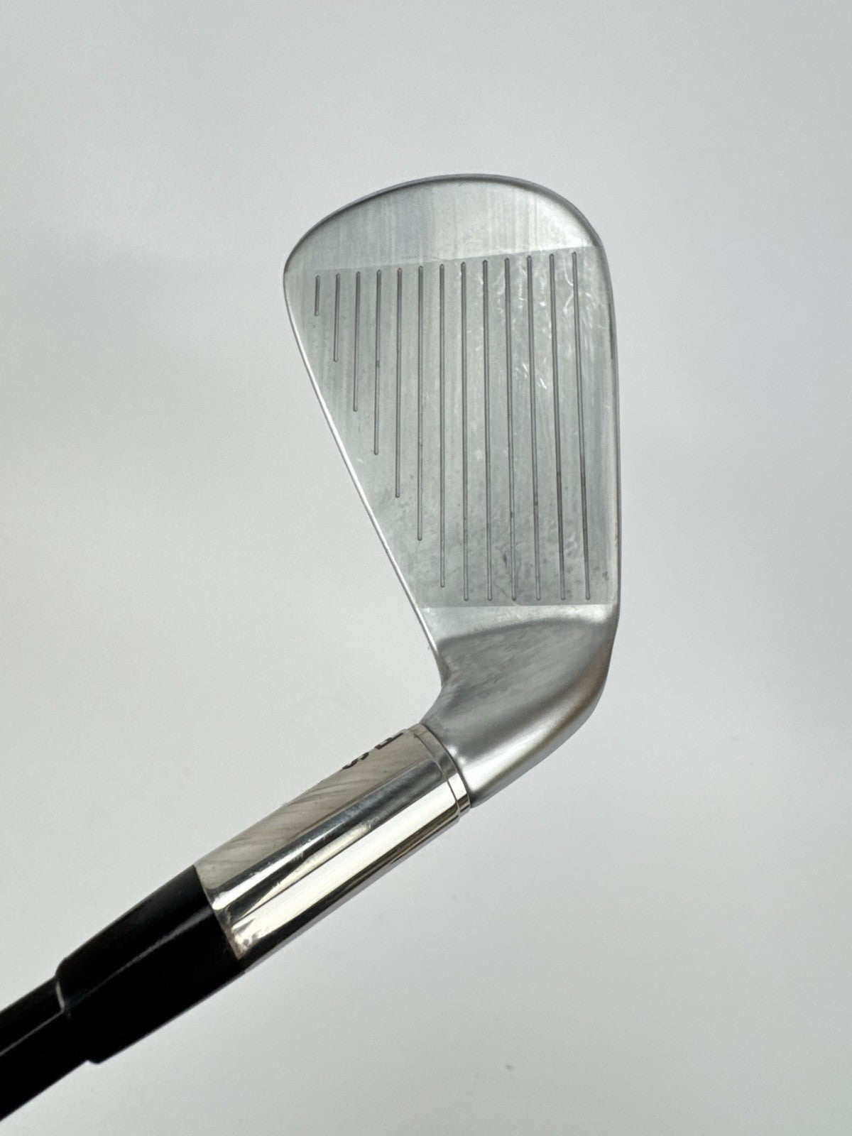 Srixon ZX7 7 Iron Left Handed Miyazaki 6A Senior Flex Graphite /Demo /3307612