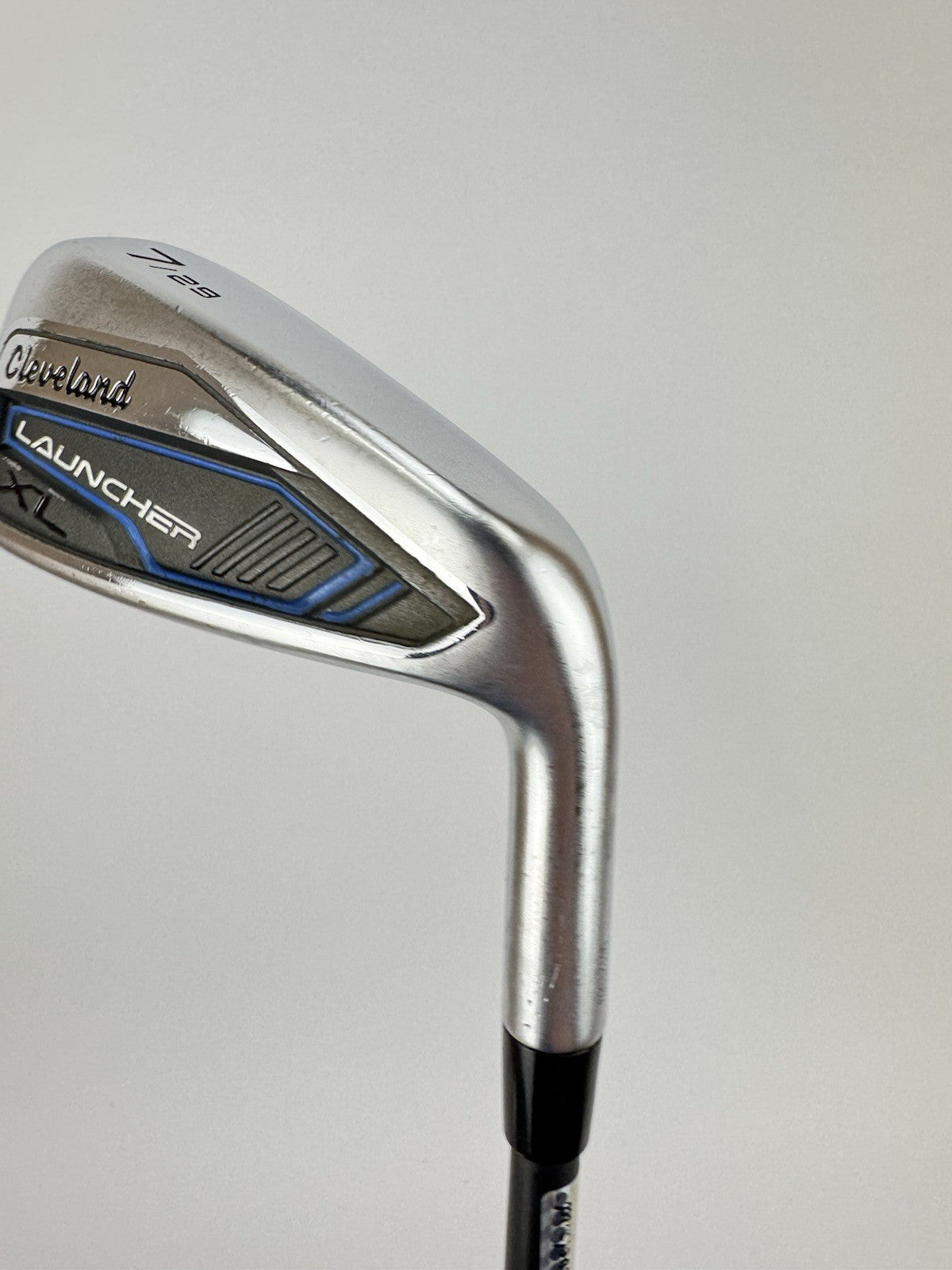 Cleveland Launcher XL 7 Iron 29* Catalyst Black Regular Graphite /Right /329795