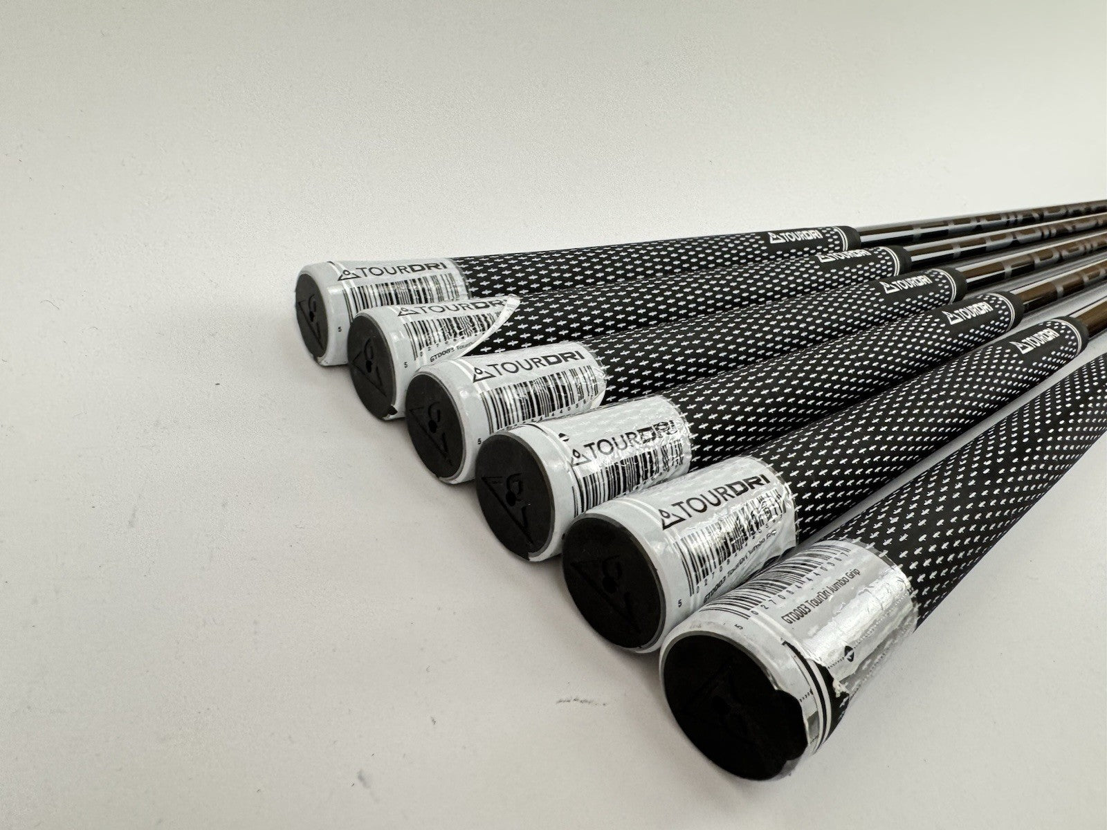 Fujikura Pro Iron Shafts 5-PW Regular Graphite 0.355 Tapered /Jumbo Grips/3392611