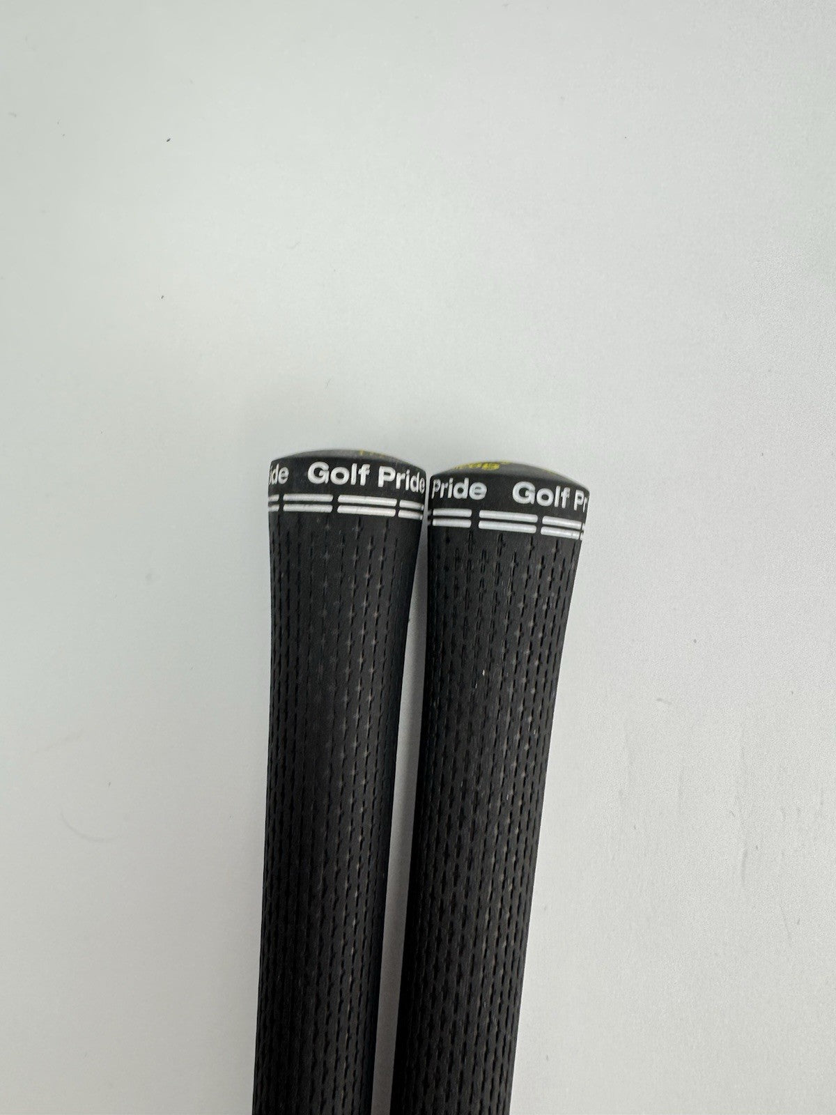 Golf Pride Tour Velvet Golf Grips (2) Tour Velvet Midsize /Pulled /339964