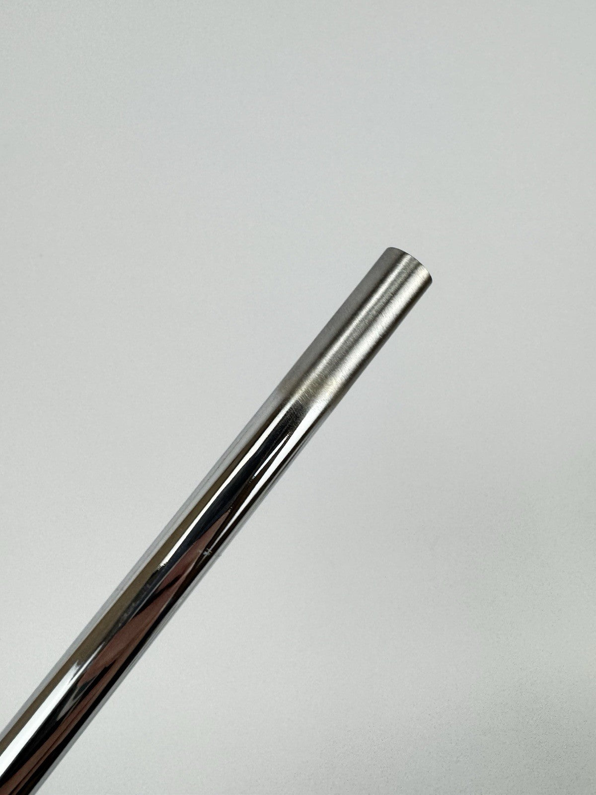 KBS Tour Lite Iron Shaft Stiff Flex Steel 35.25” /0.370 Parallel /324377