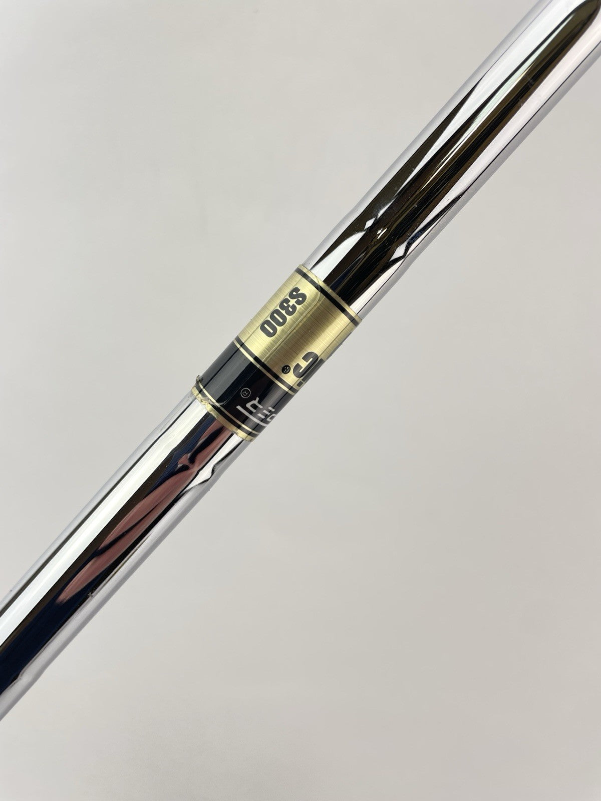 Dynamic Gold S300 Iron Shaft Stiff Flex Steel 35.25 /0.355 Tapered /236186