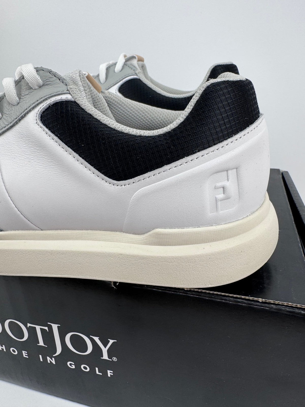 FootJoy Casual Spikeless Golf Shoes Men's Size UK 8 White Grey Leather/314341