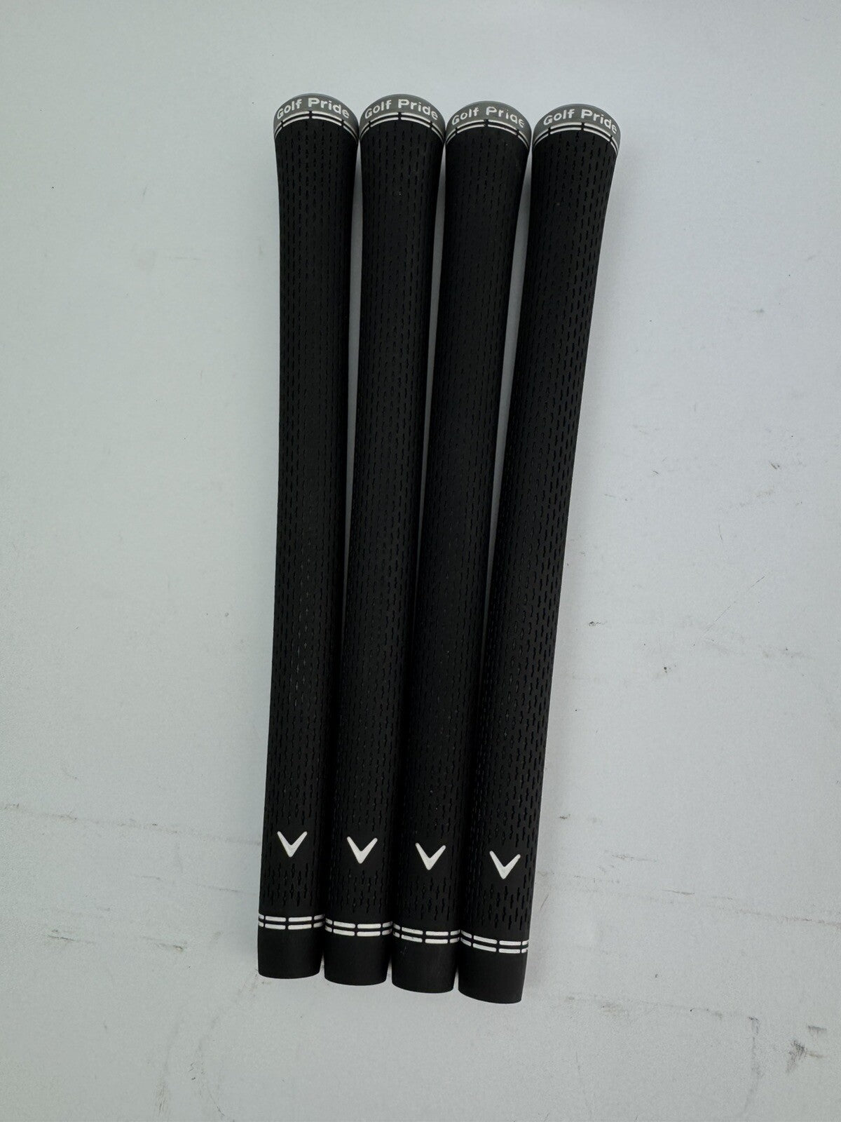 Golf Pride Tour Velvet 360 Soft Grips (4) Midsize /Black /Grey /Pulled /325490