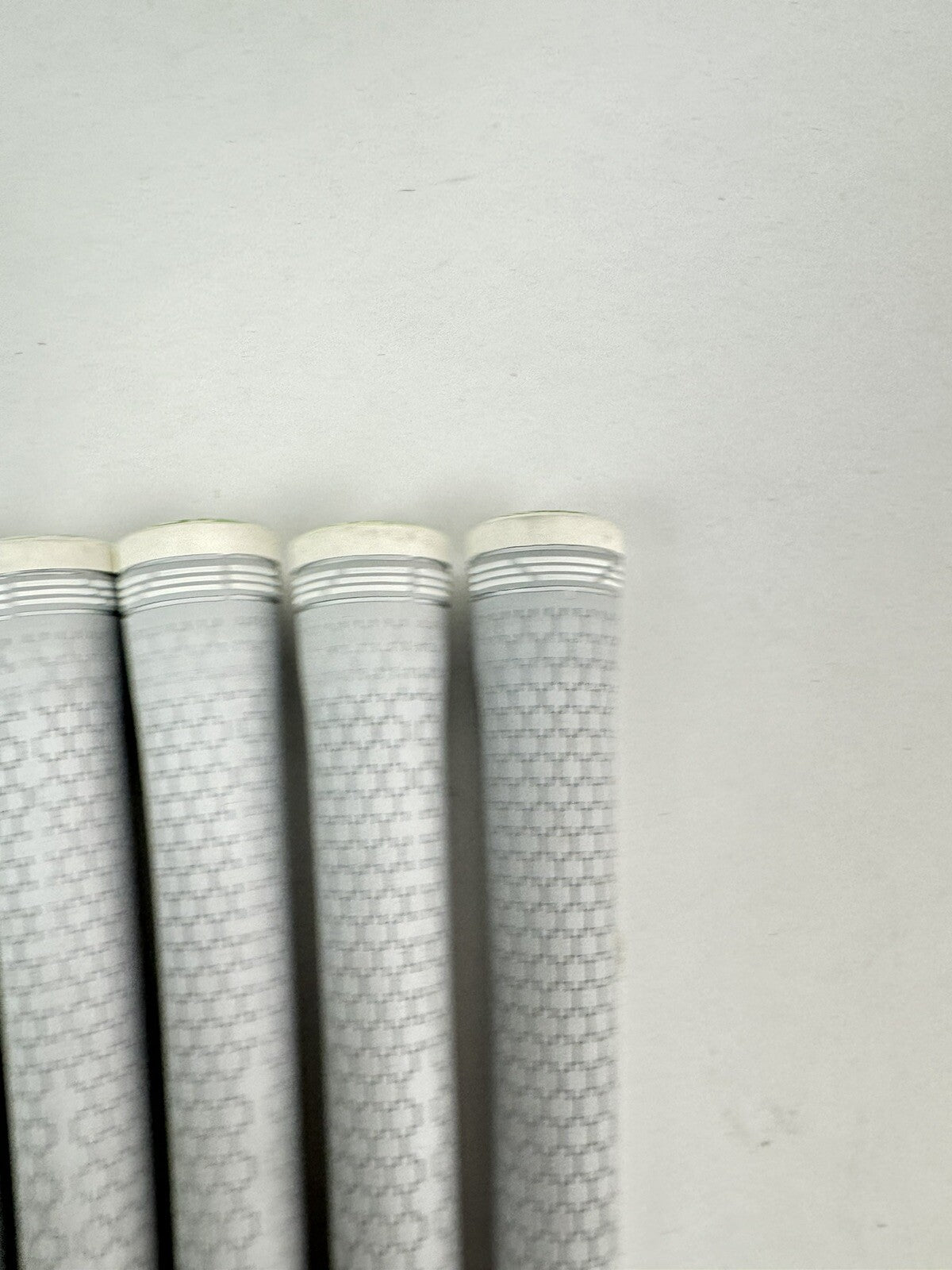 Lamkin Womens Golf Grips (5) Cobra Connect Compatible /Grey /New /192144