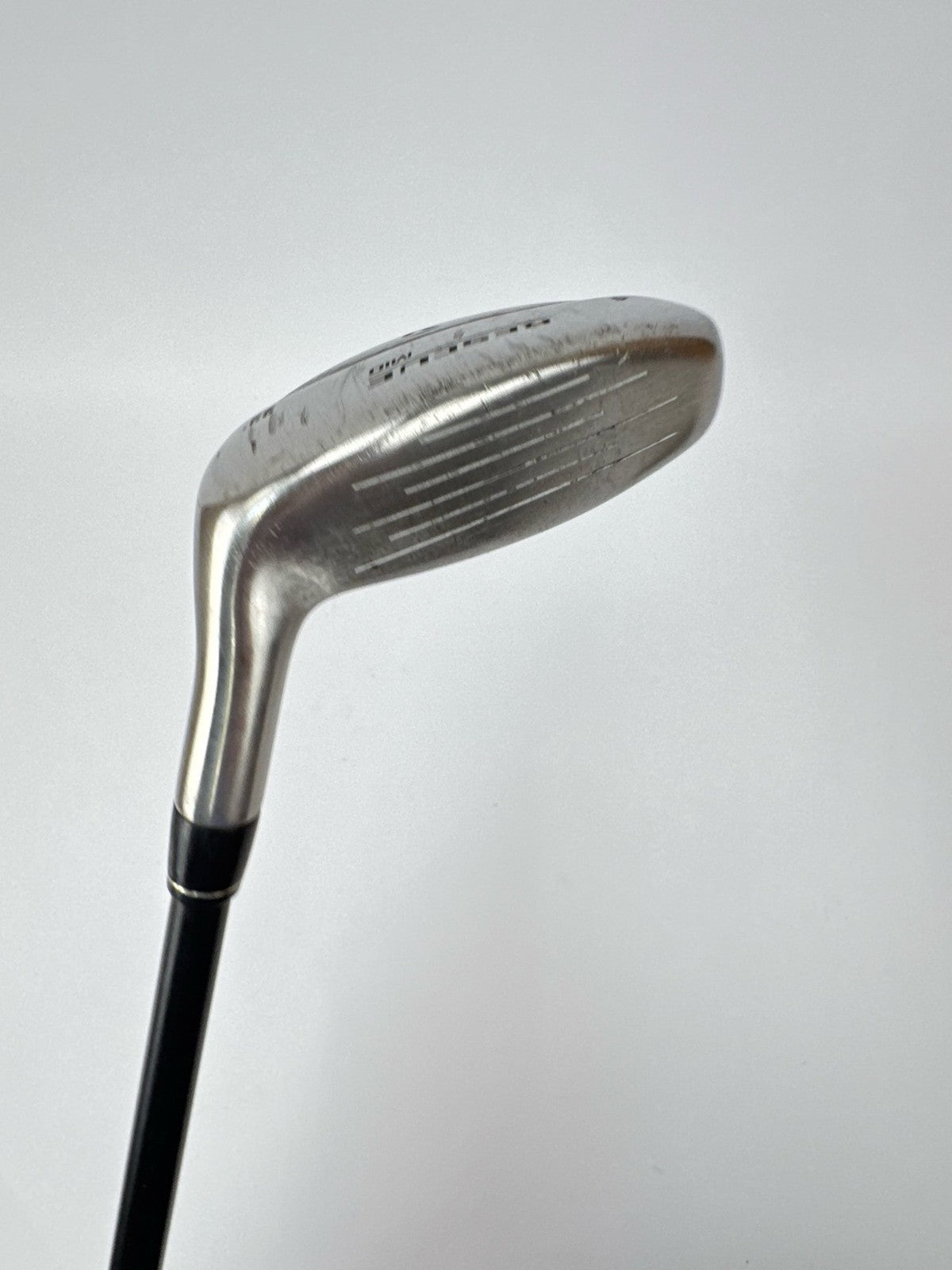 Taylormade Rescue Mid 4 Hybrid 22 Degrees Regular Flex Graphite RightHand/366655