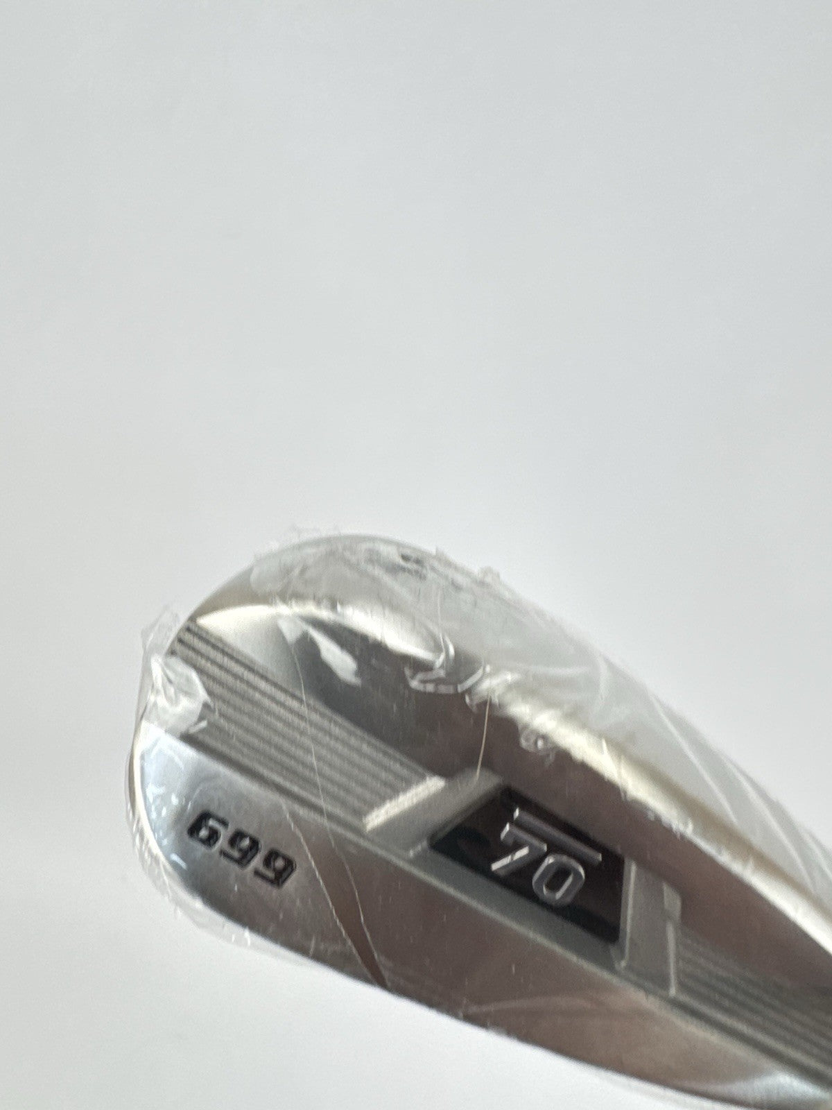 Sub 70 699 V2 4 Iron 20* Fujikura Pro Regylar Graphite /Right Handed /New /339793