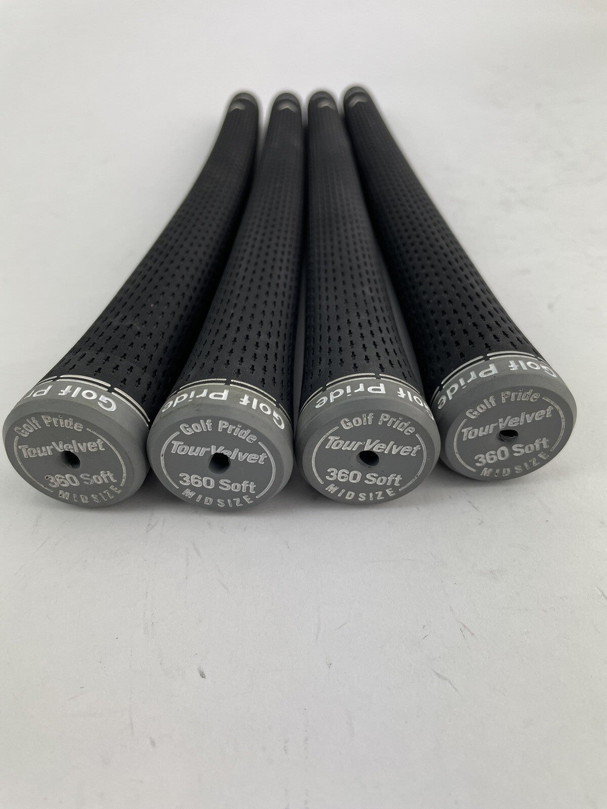 Golf Pride Tour Velvet 360 Soft Grips (4) Midsize /Black /Pulled /343437