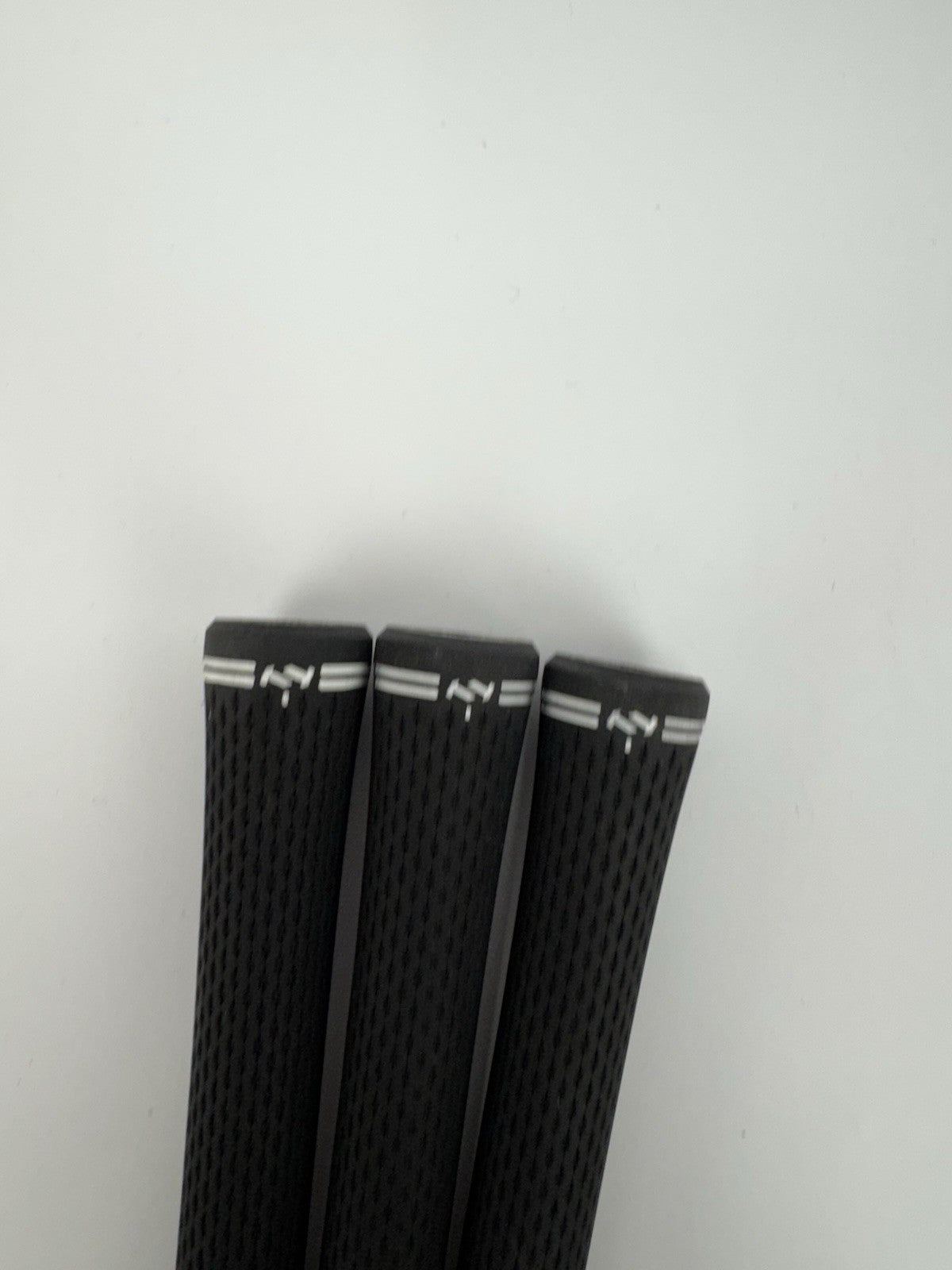 True Temper Golf Grips (3) Icon Mens Standard /Black/White /Pulled /312343