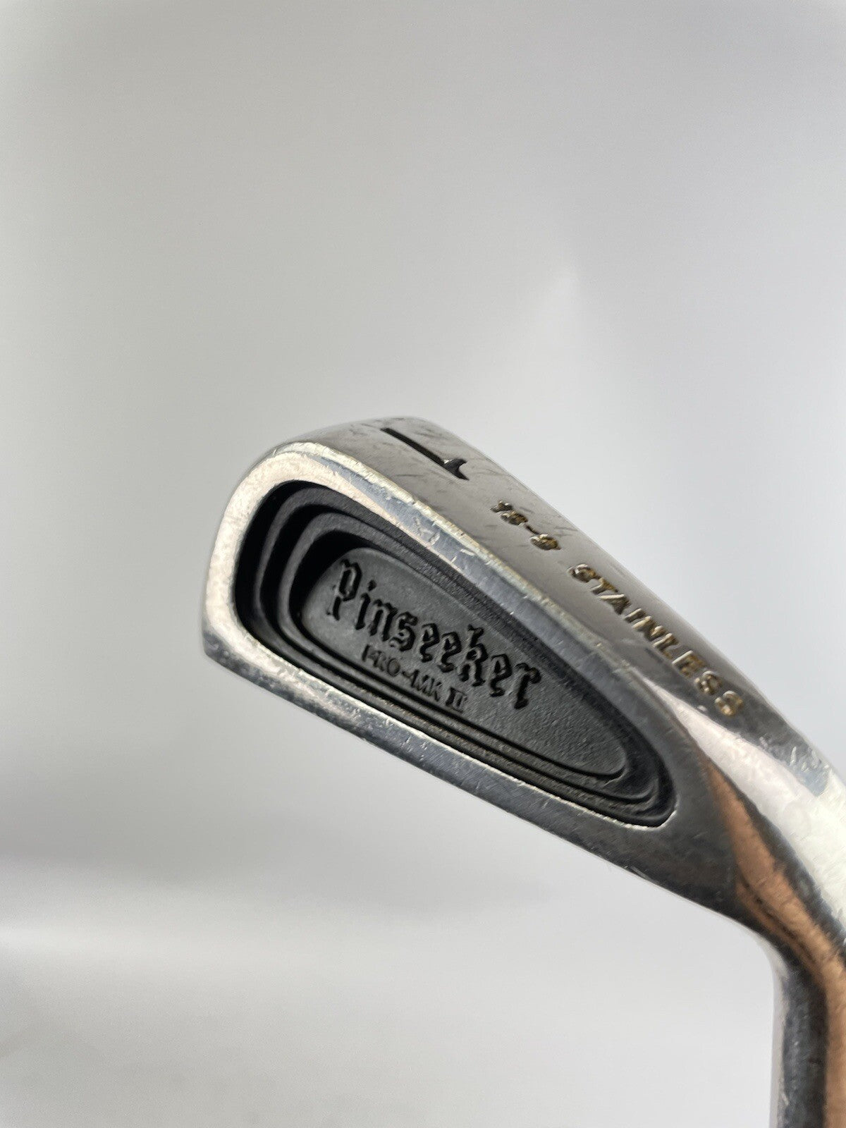Pinseeker Pro 1 Iron Regular Flex Steel/ New Grip/ Right Handed/ 31472