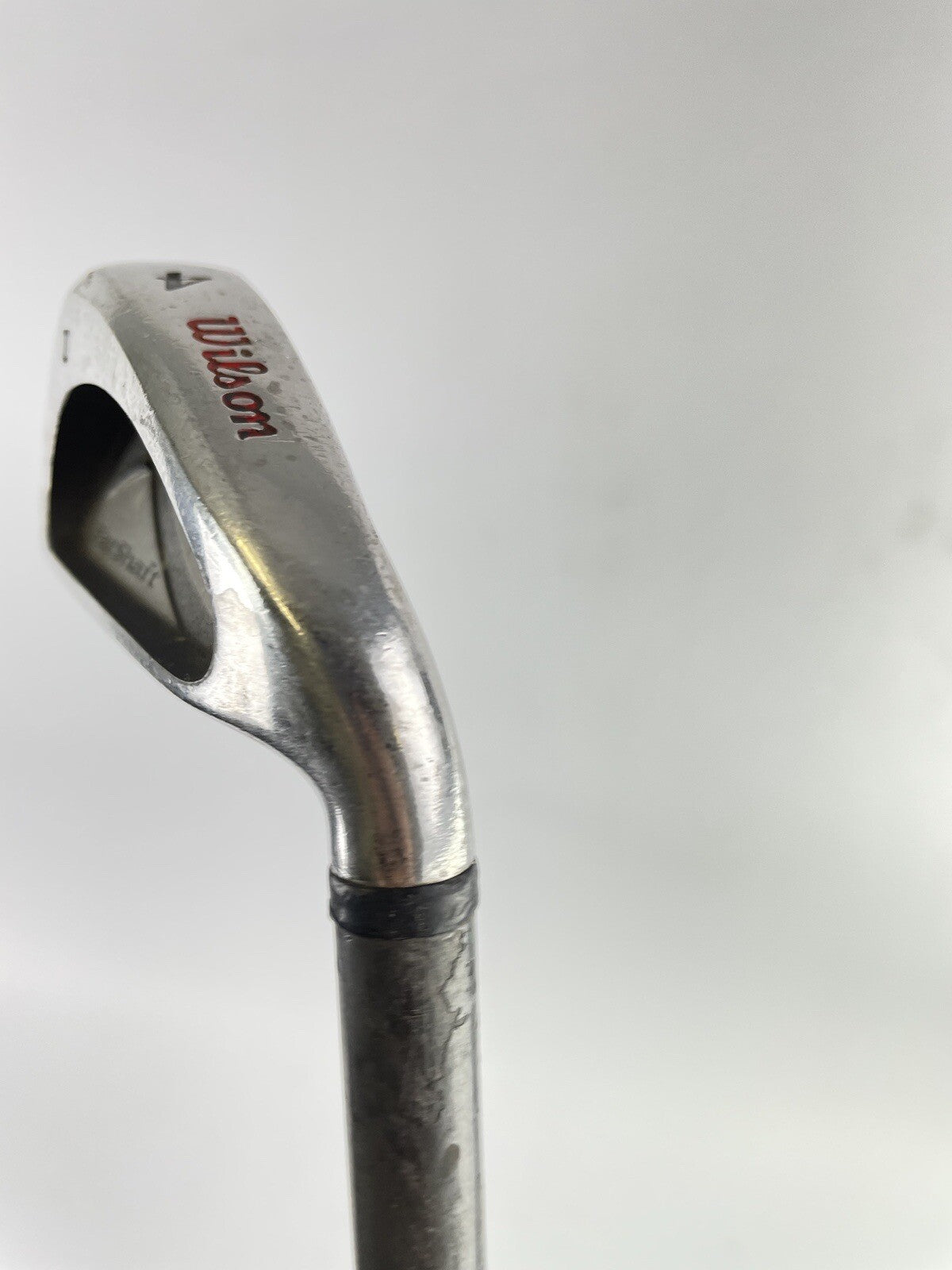 Wilson Fatshaft 4 Iron Regular Flex Graphite /Wilson Grip /Right Handed /102873