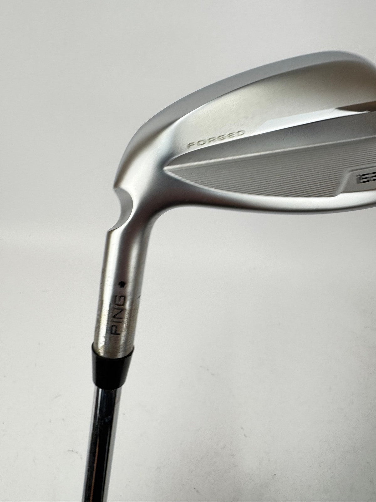 Ping i530 Pitching Wedge Steel Elevate Mph 95 Regular Flex Left Handed/362671