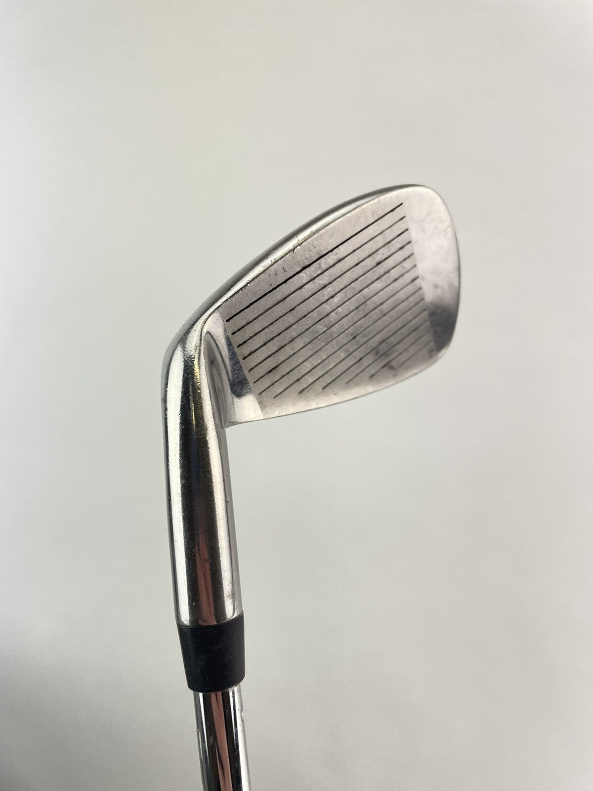 Wilson Golf 6 Iron Mens Regular Flex Steel /Right Handed /New Grip /2060410